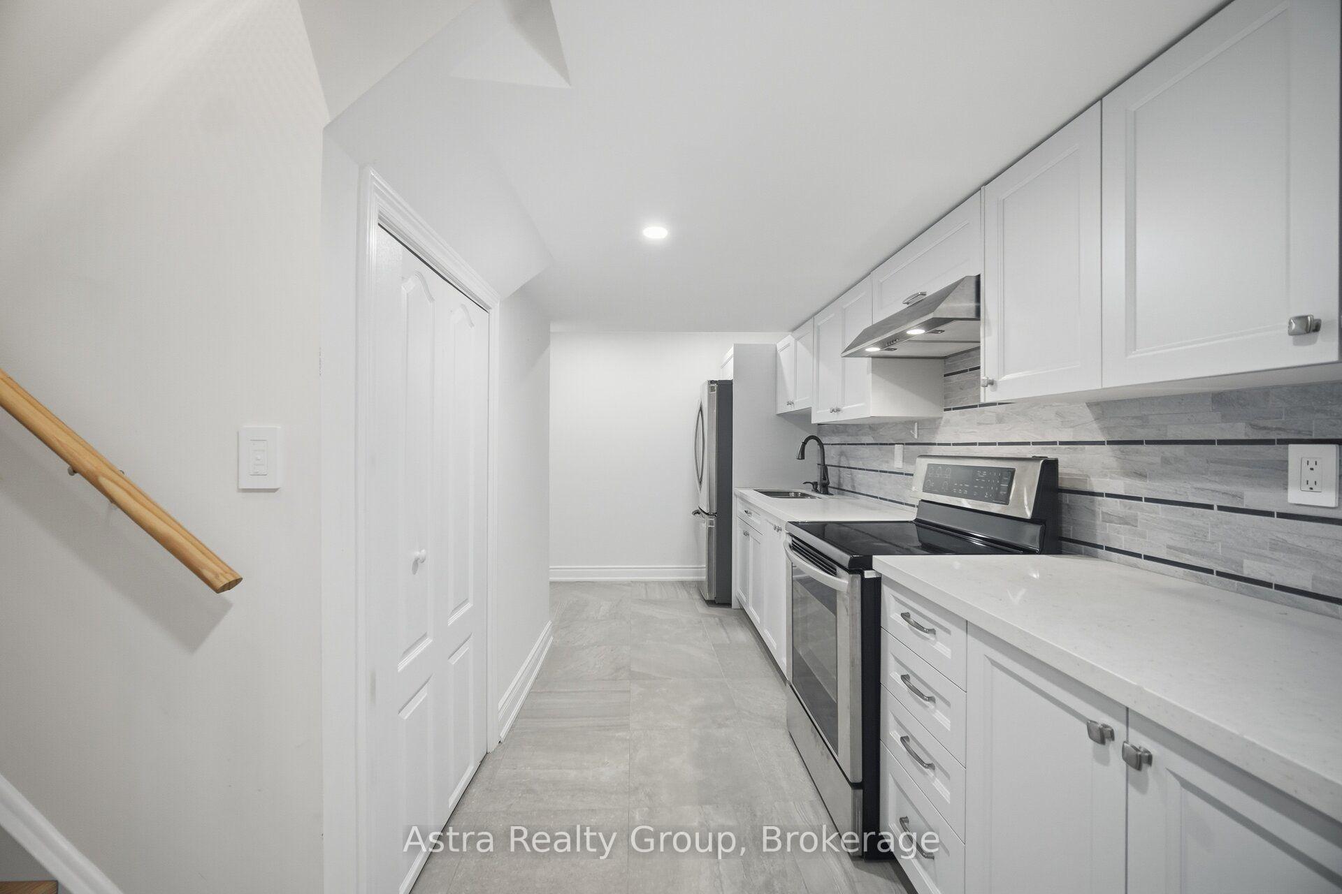 Photo 39 of 47 Reindeer Crescent, Vaughan, Vellore Village — HOMEH