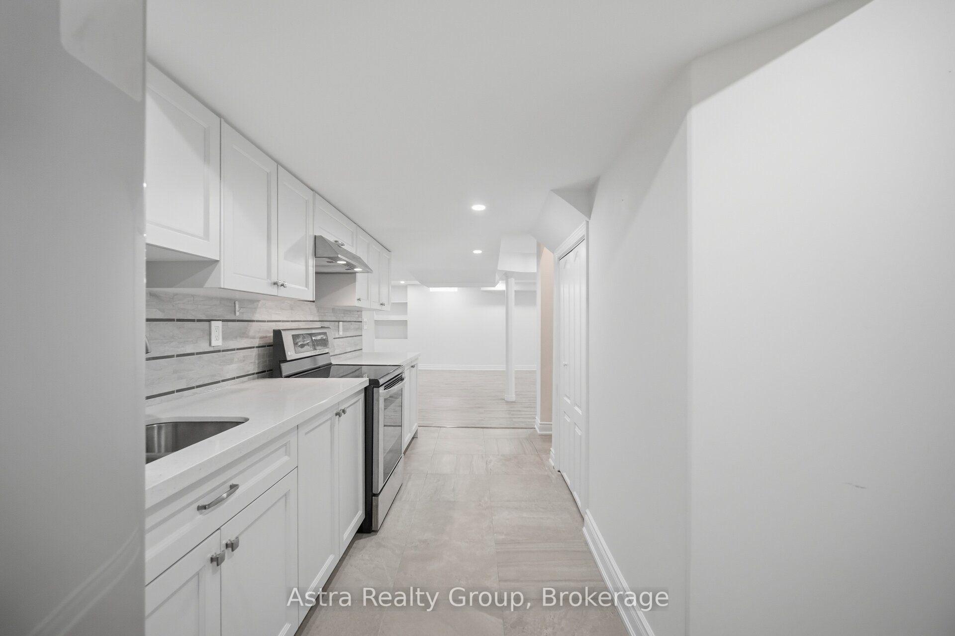 Photo 41 of 47 Reindeer Crescent, Vaughan, Vellore Village — HOMEH