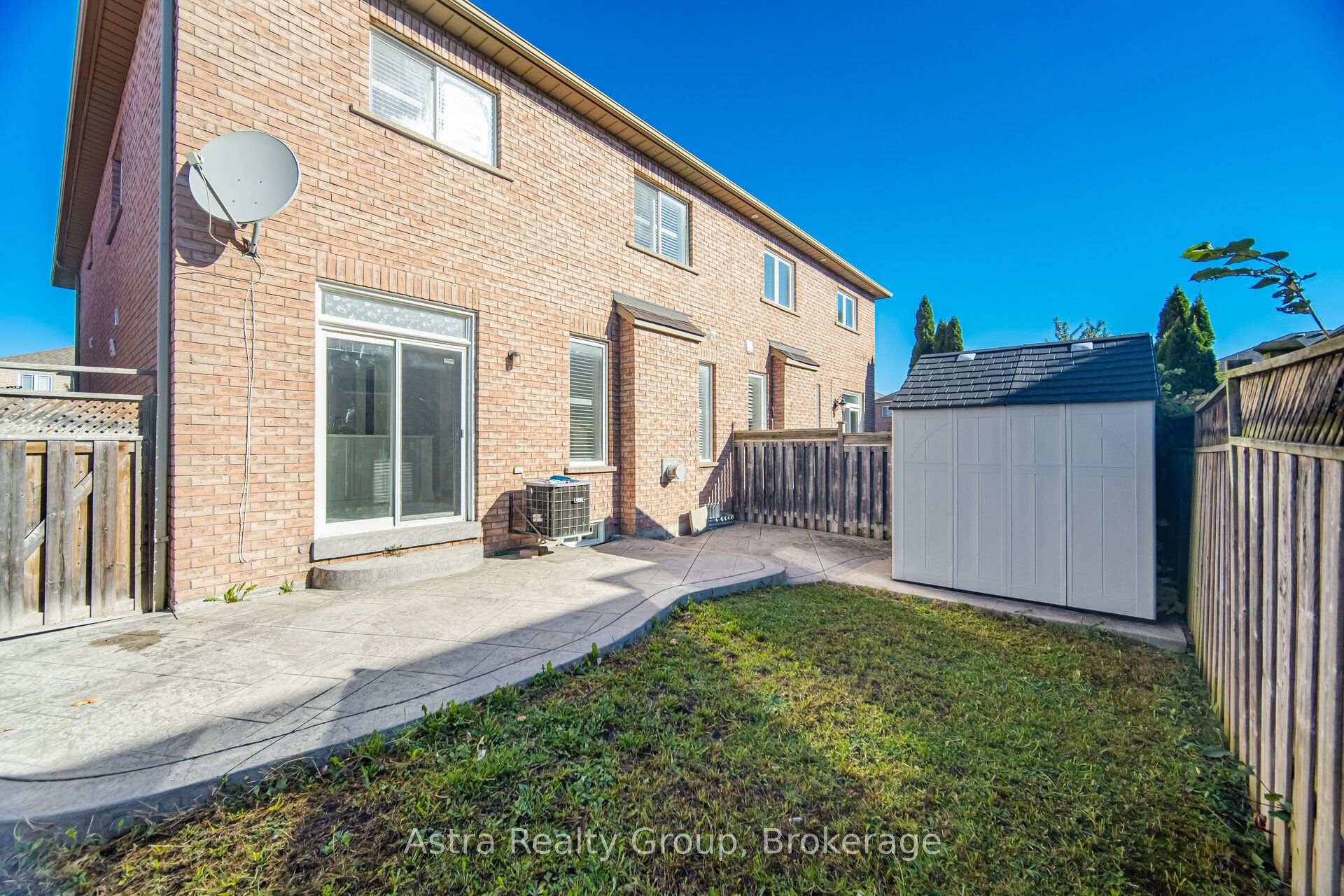 Photo 48 of 47 Reindeer Crescent, Vaughan, Vellore Village — HOMEH