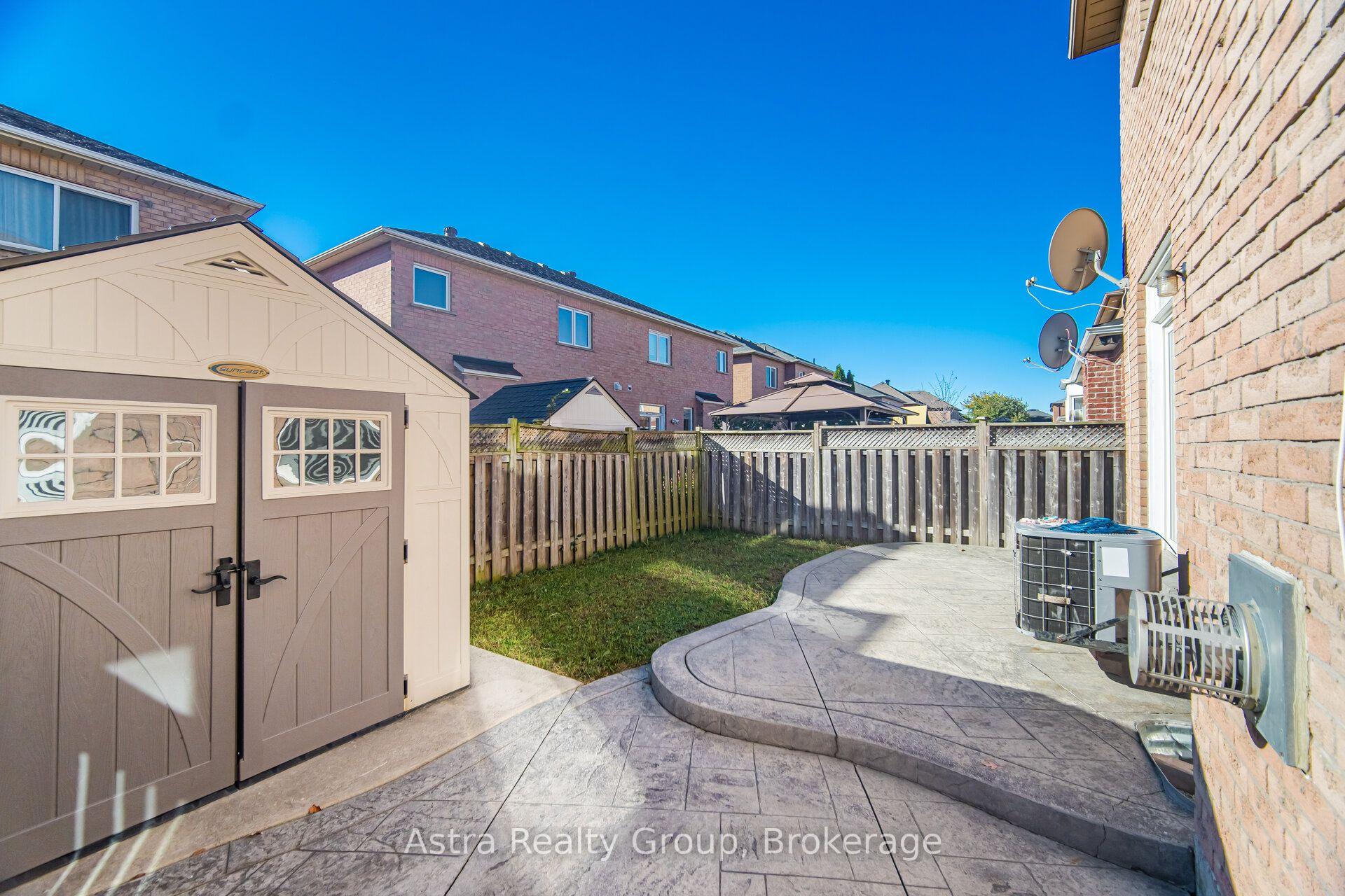 Photo 49 of 47 Reindeer Crescent, Vaughan, Vellore Village — HOMEH