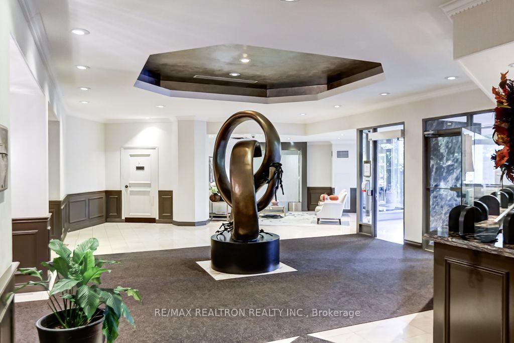 Photo 5 of Unit 1108, 7825 Bayview Avenue, Markham, Aileen-Willowbrook — HOMEH