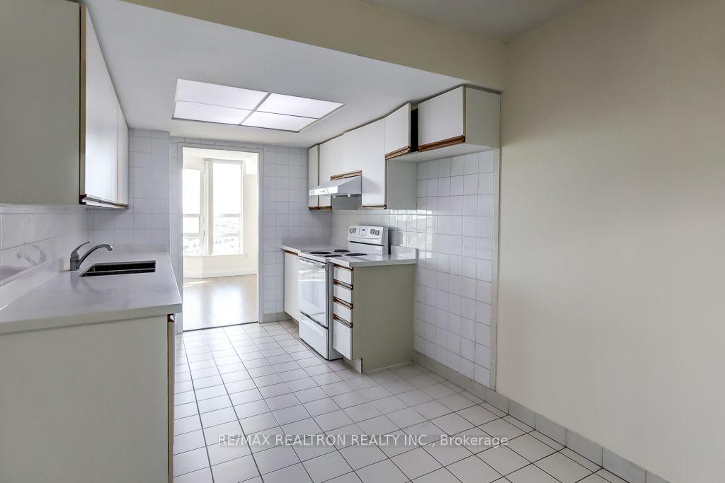 Photo 24 of Unit 1108, 7825 Bayview Avenue, Markham, Aileen-Willowbrook — HOMEH