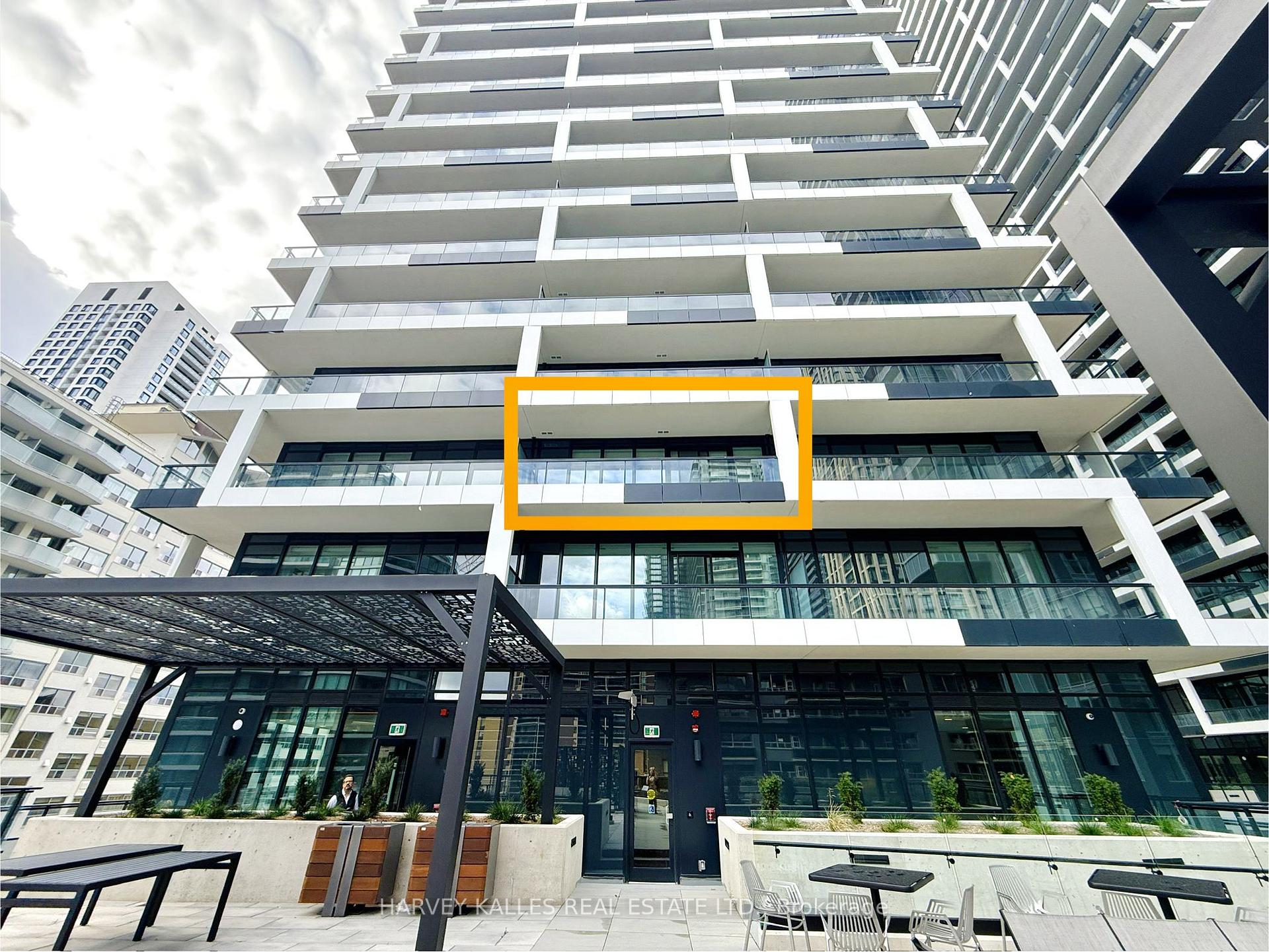 Photo 8 of Unit 704, 65 Broadway Avenue, Toronto, Mount Pleasant West — HOMEH