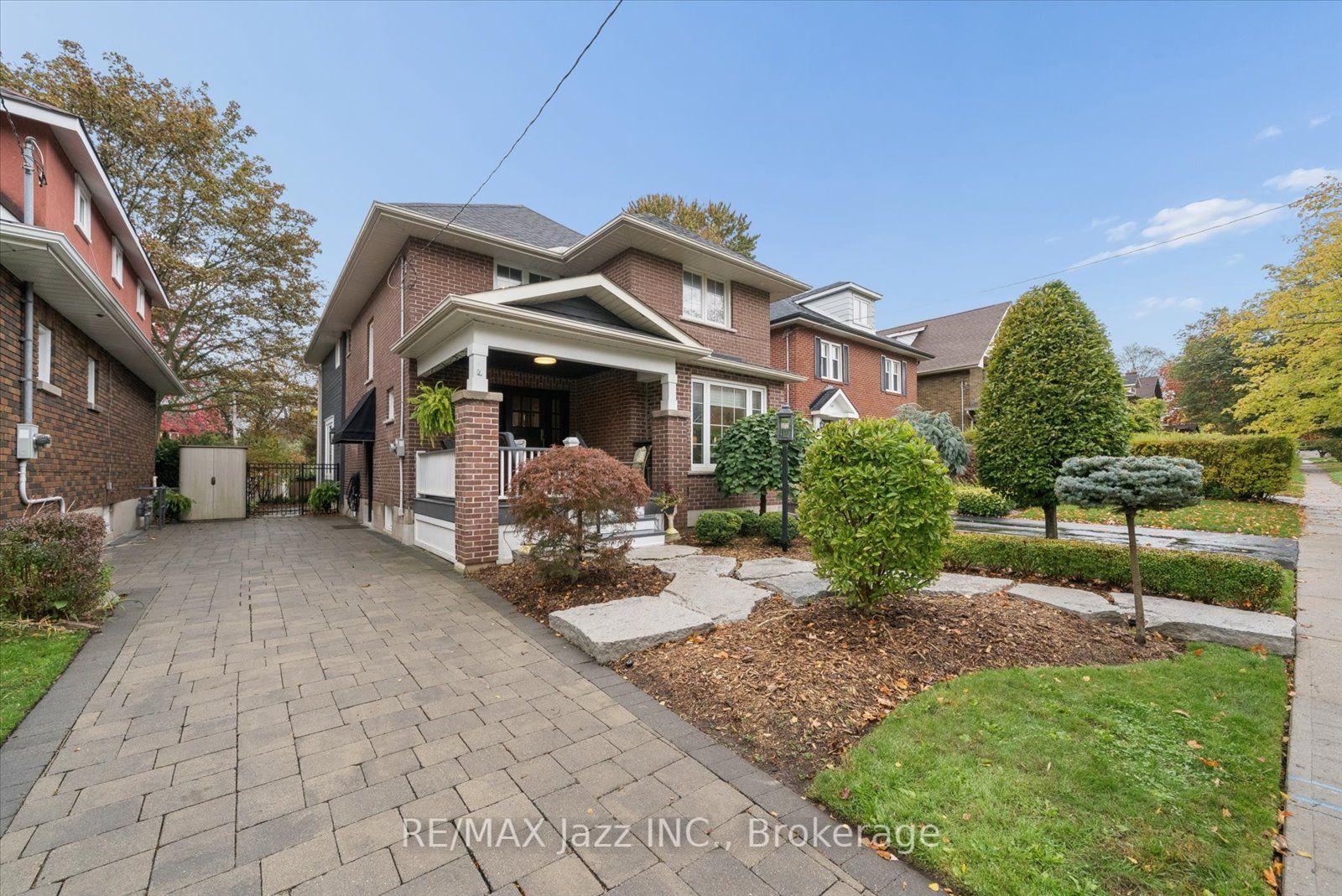 Photo 4 of 109 Lauder Road, Oshawa, O'Neill — HOMEH