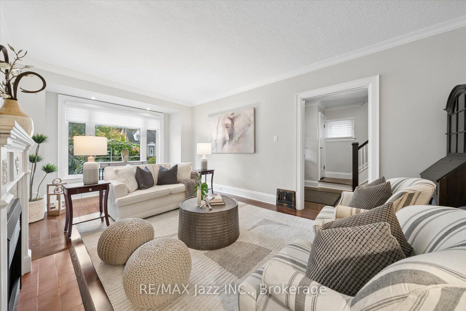 Photo 8 of 109 Lauder Road, Oshawa, O'Neill — HOMEH