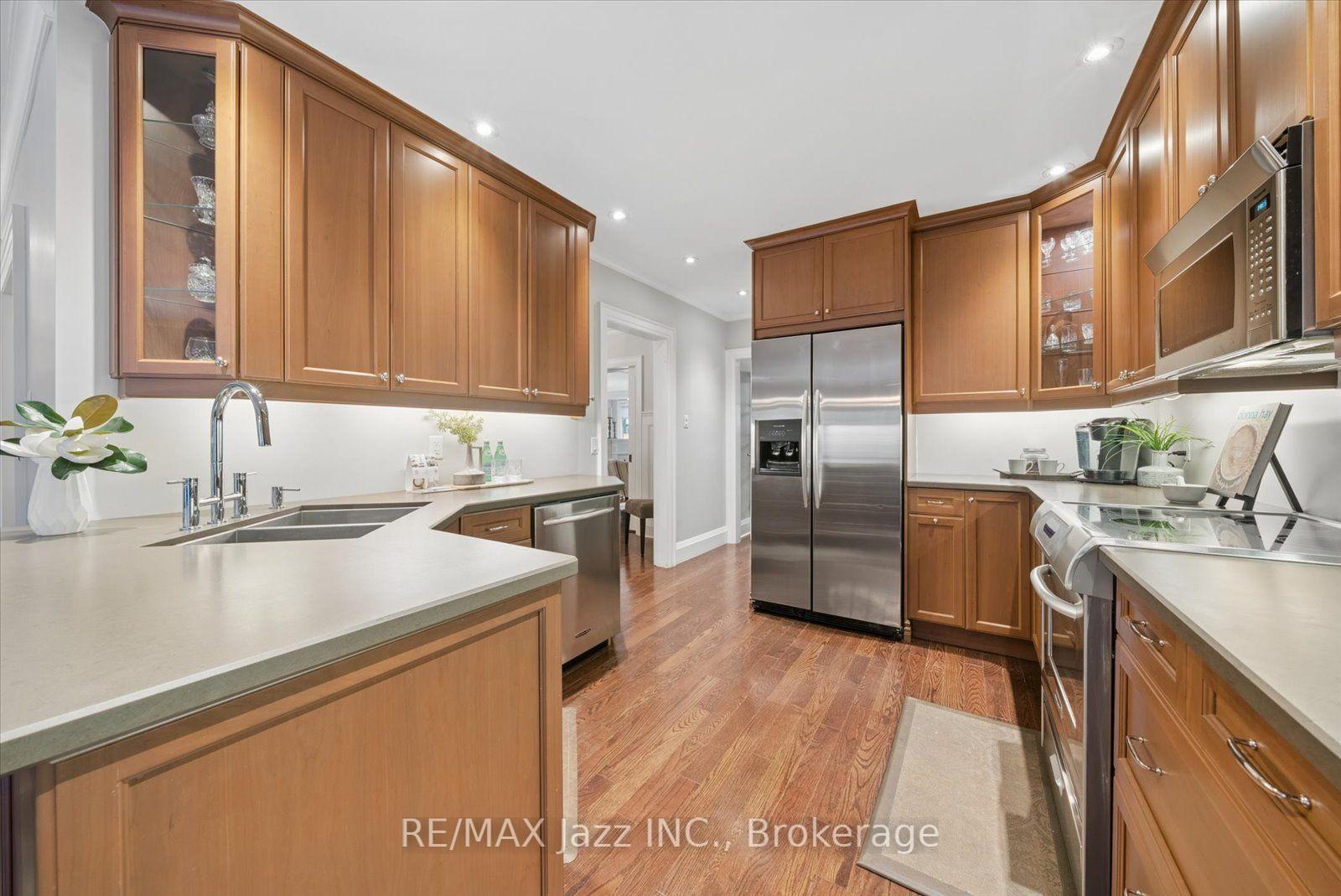 Photo 14 of 109 Lauder Road, Oshawa, O'Neill — HOMEH