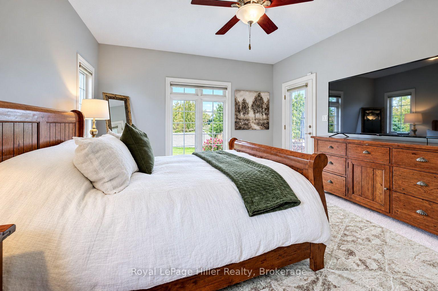 Photo 27 of 16 North Pointe Drive, Stratford — HOMEH