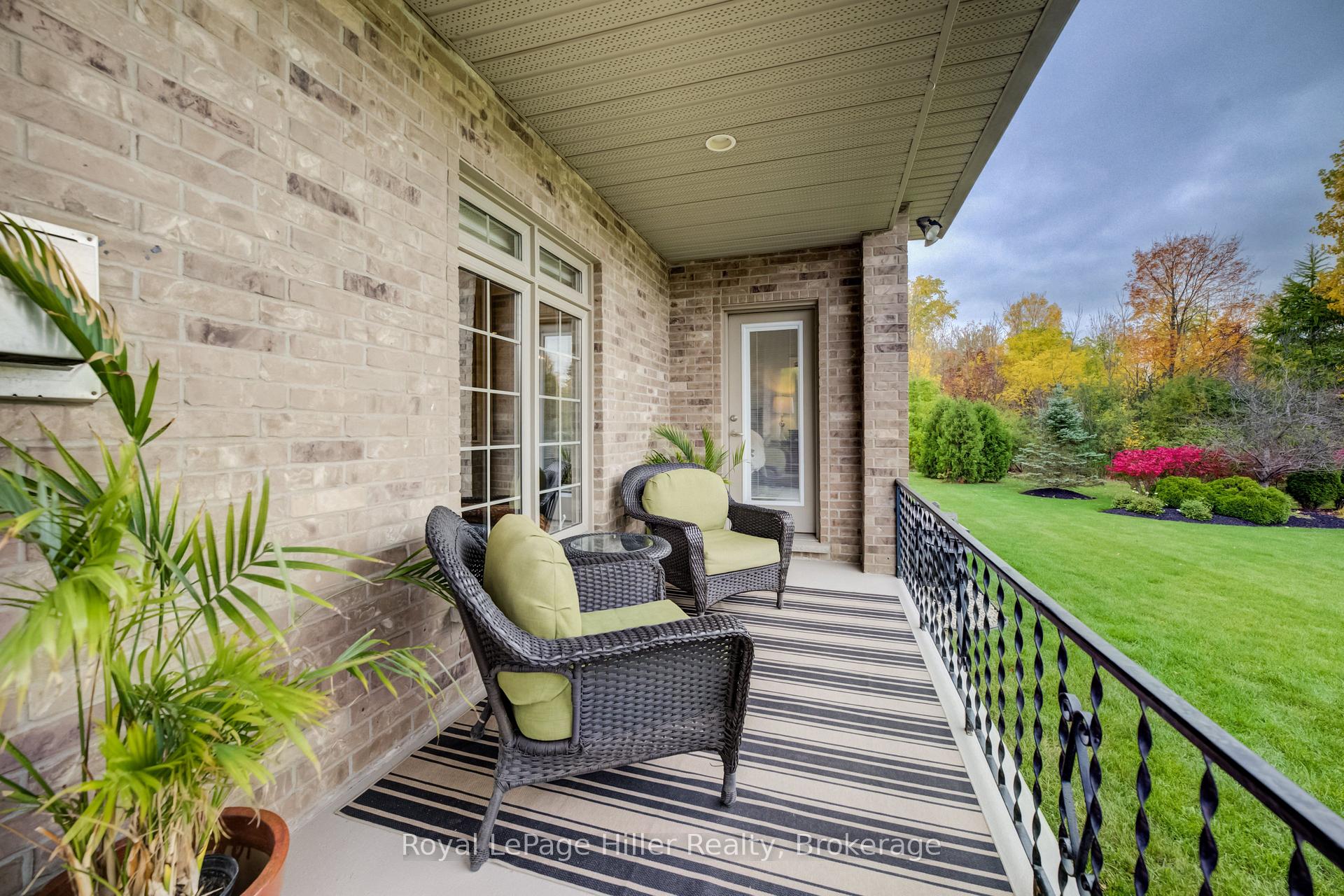 Photo 39 of 16 North Pointe Drive, Stratford — HOMEH