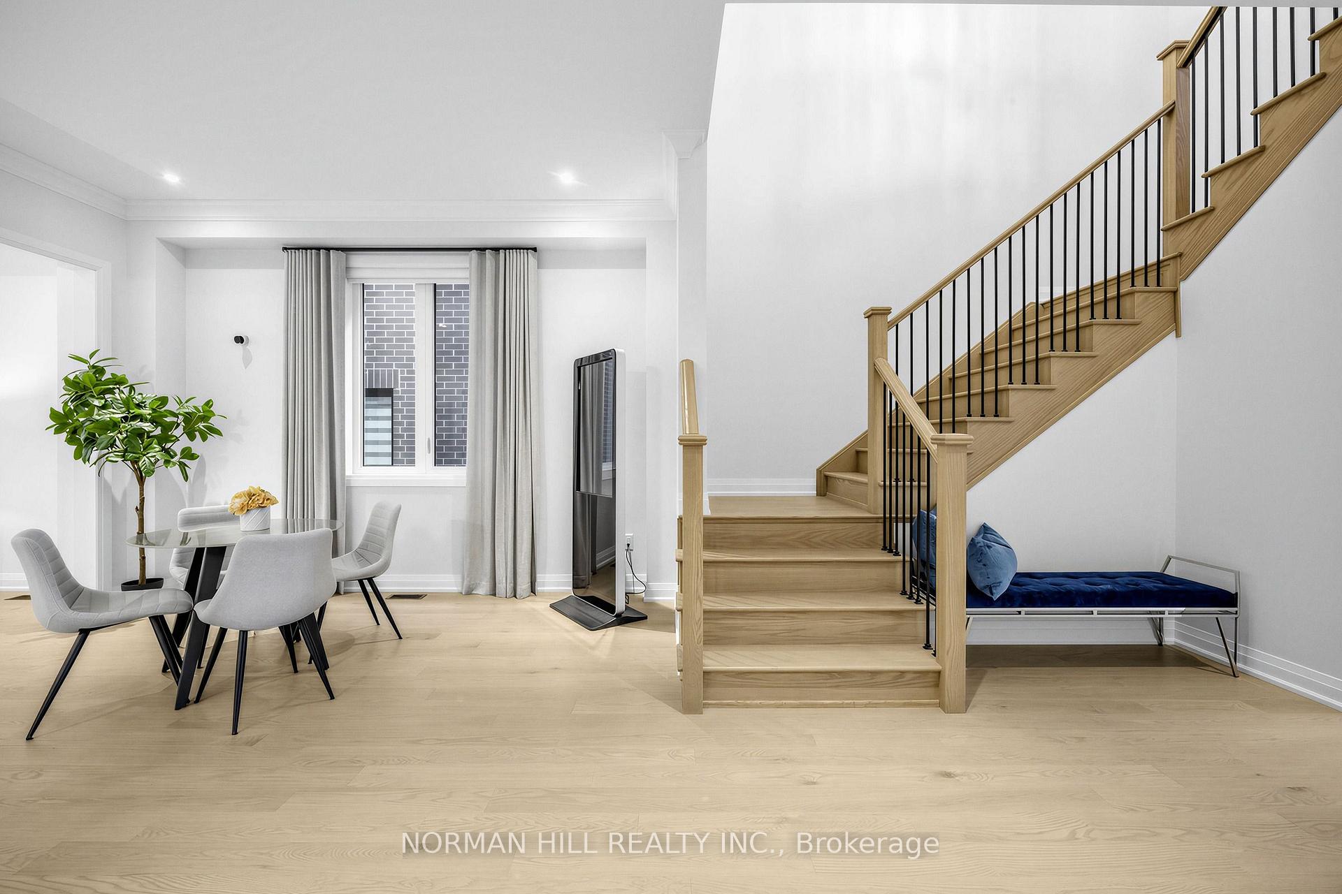 Photo 2 of 129 Antibes Drive, Brampton, Credit Valley — HOMEH