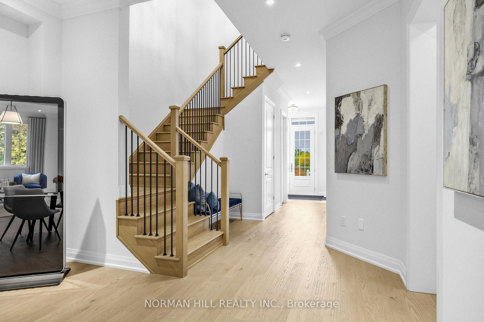 Photo 4 of 129 Antibes Drive, Brampton, Credit Valley — HOMEH