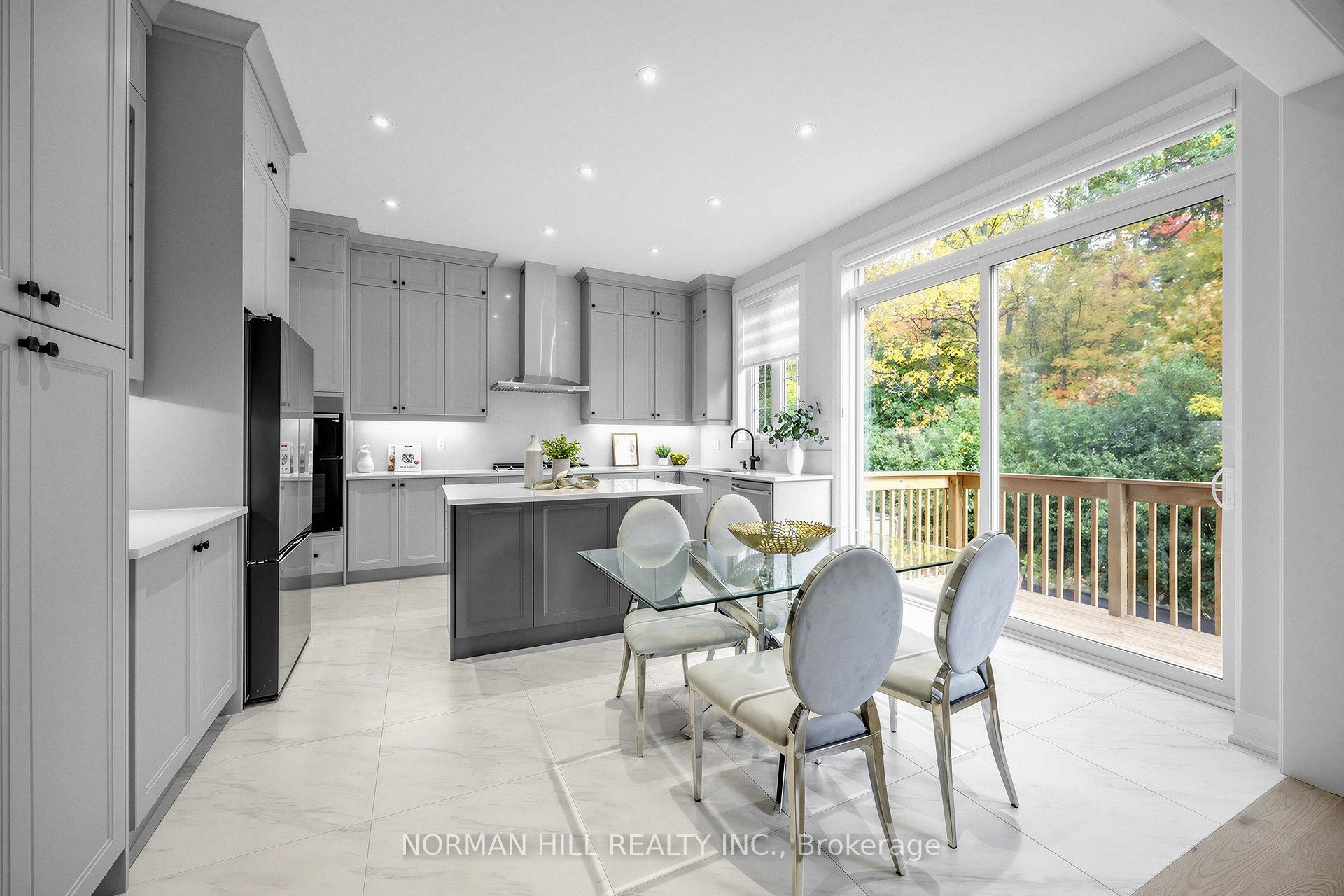 Photo 7 of 129 Antibes Drive, Brampton, Credit Valley — HOMEH