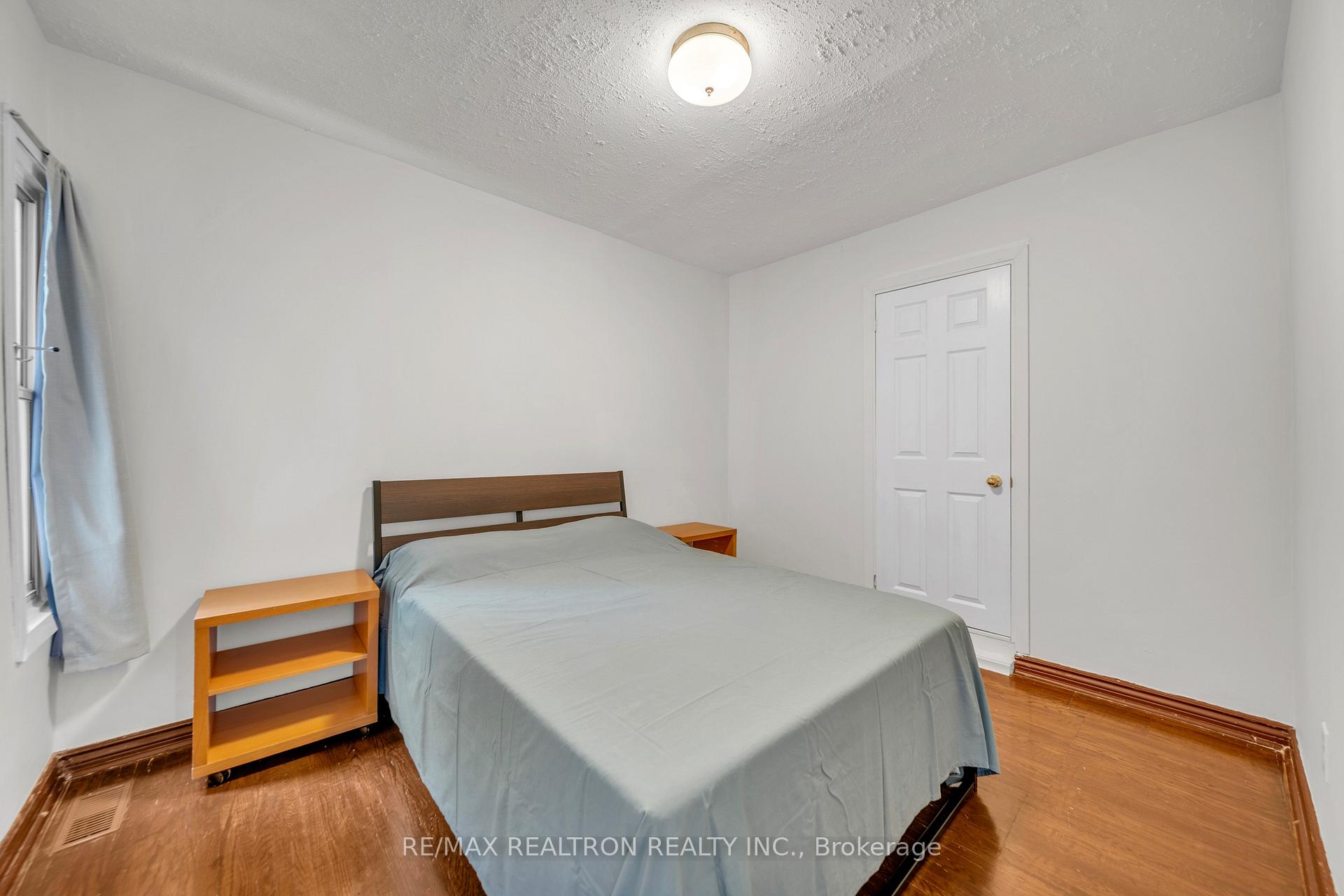 Photo 11 of 353 Rhodes Avenue, Toronto, Greenwood-Coxwell — HOMEH