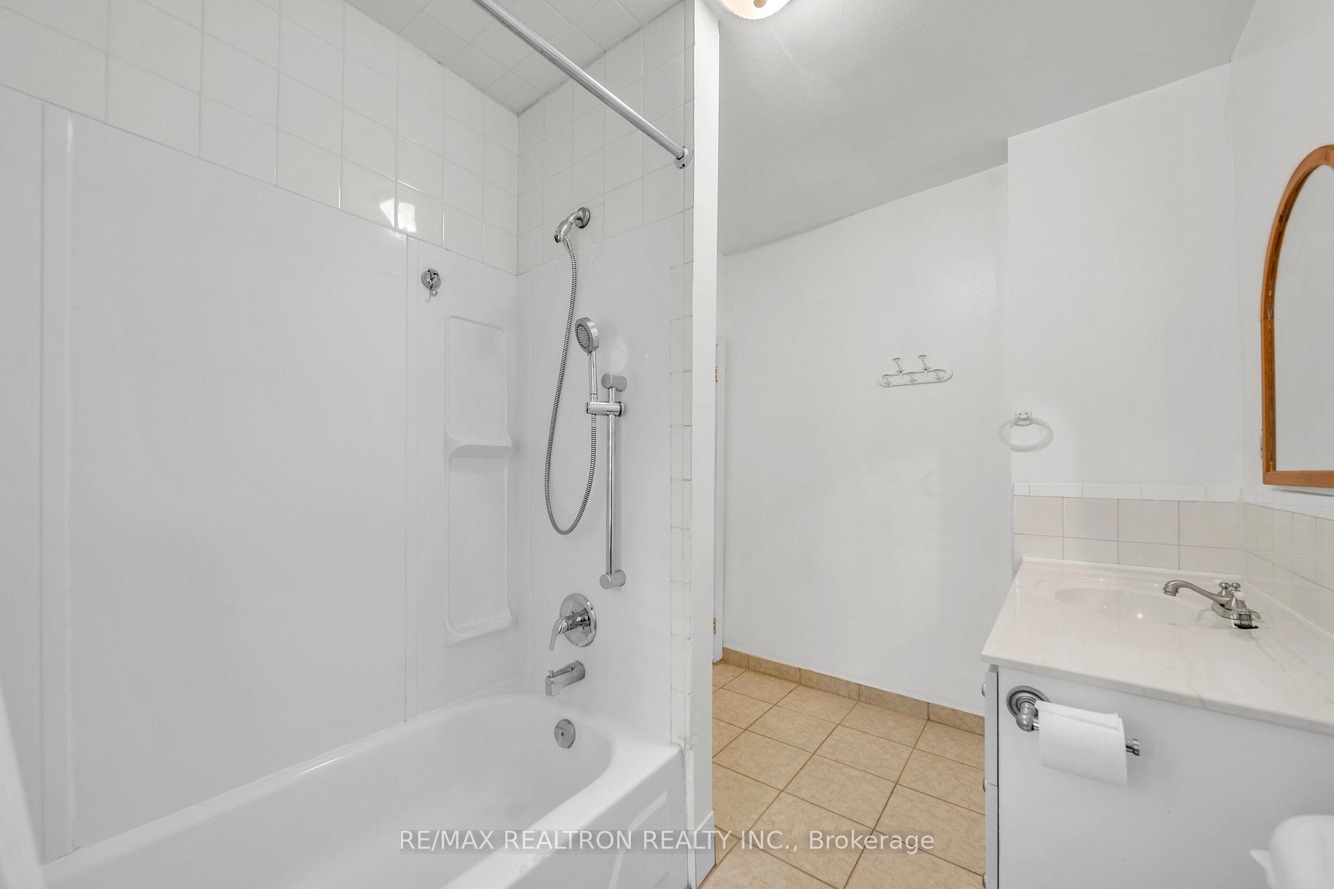 Photo 16 of 353 Rhodes Avenue, Toronto, Greenwood-Coxwell — HOMEH