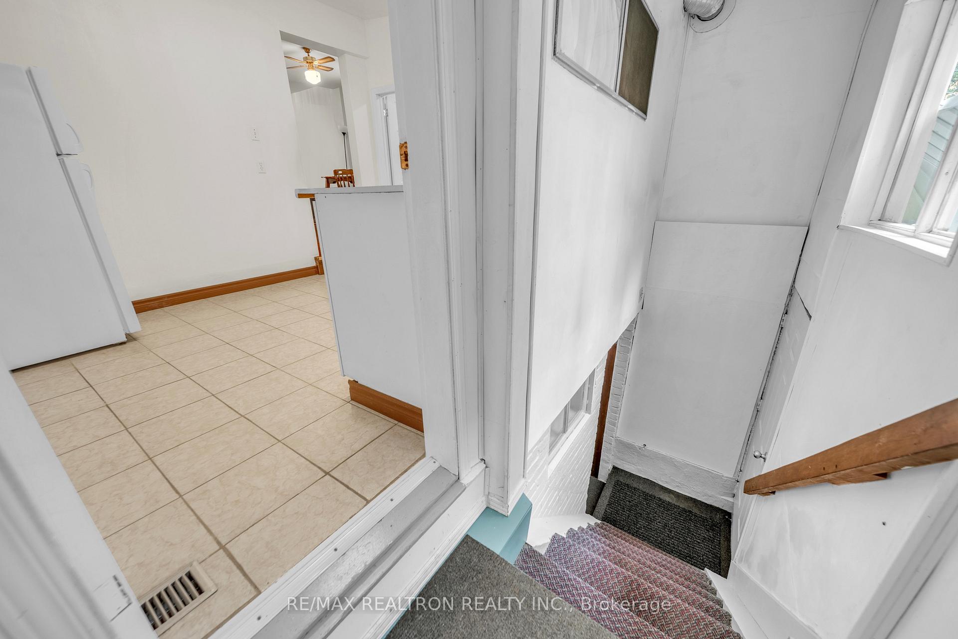 Photo 17 of 353 Rhodes Avenue, Toronto, Greenwood-Coxwell — HOMEH
