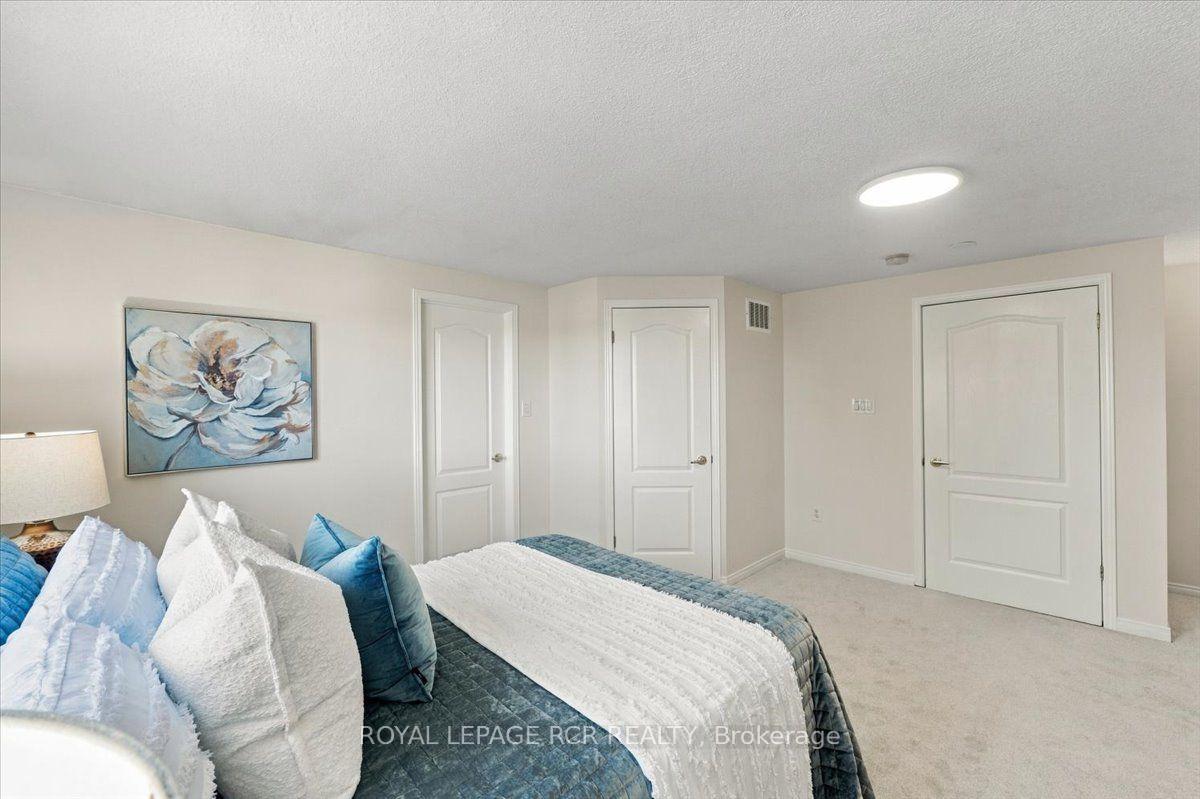 Photo 23 of 31 Montgomery Boulevard, Orangeville — HOMEH