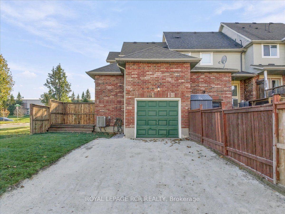 Photo 38 of 31 Montgomery Boulevard, Orangeville — HOMEH