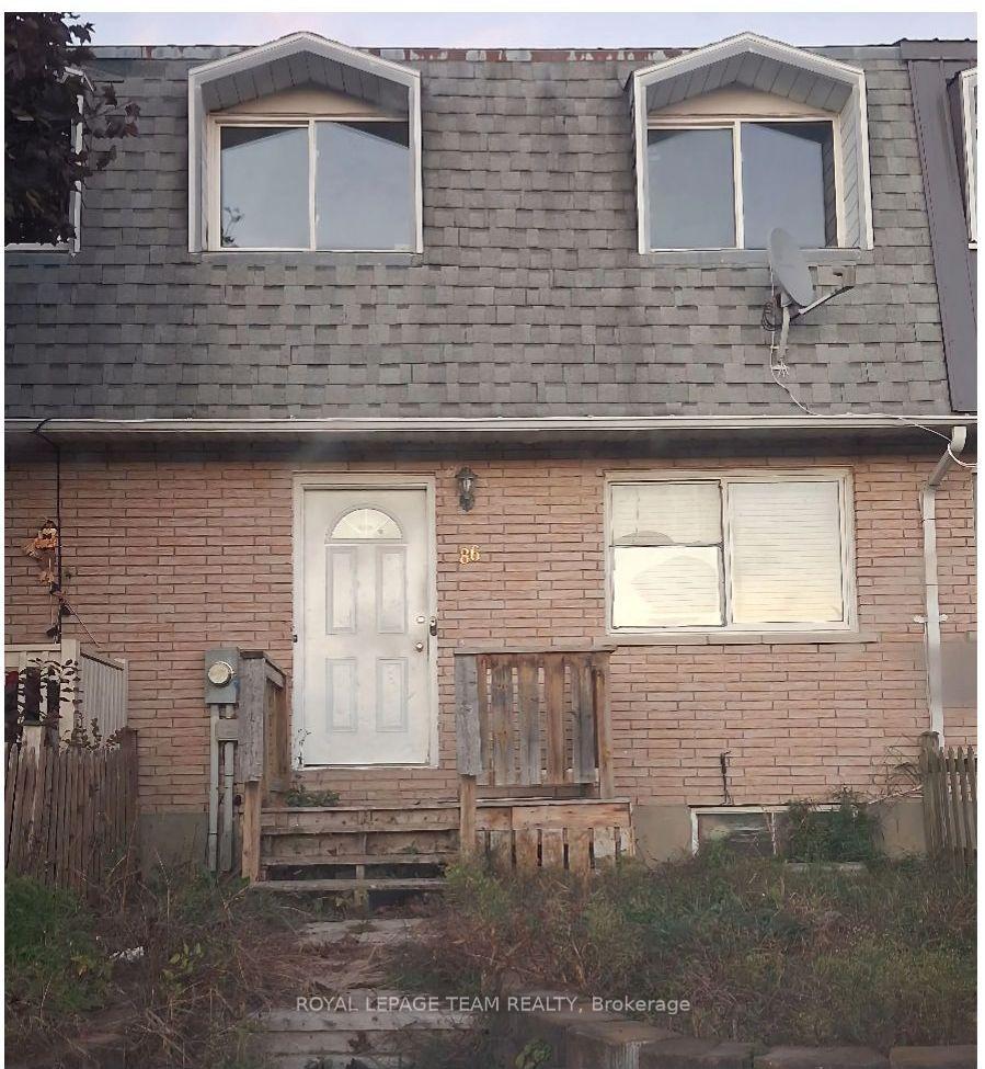 Front of 86 Carraway Crescent