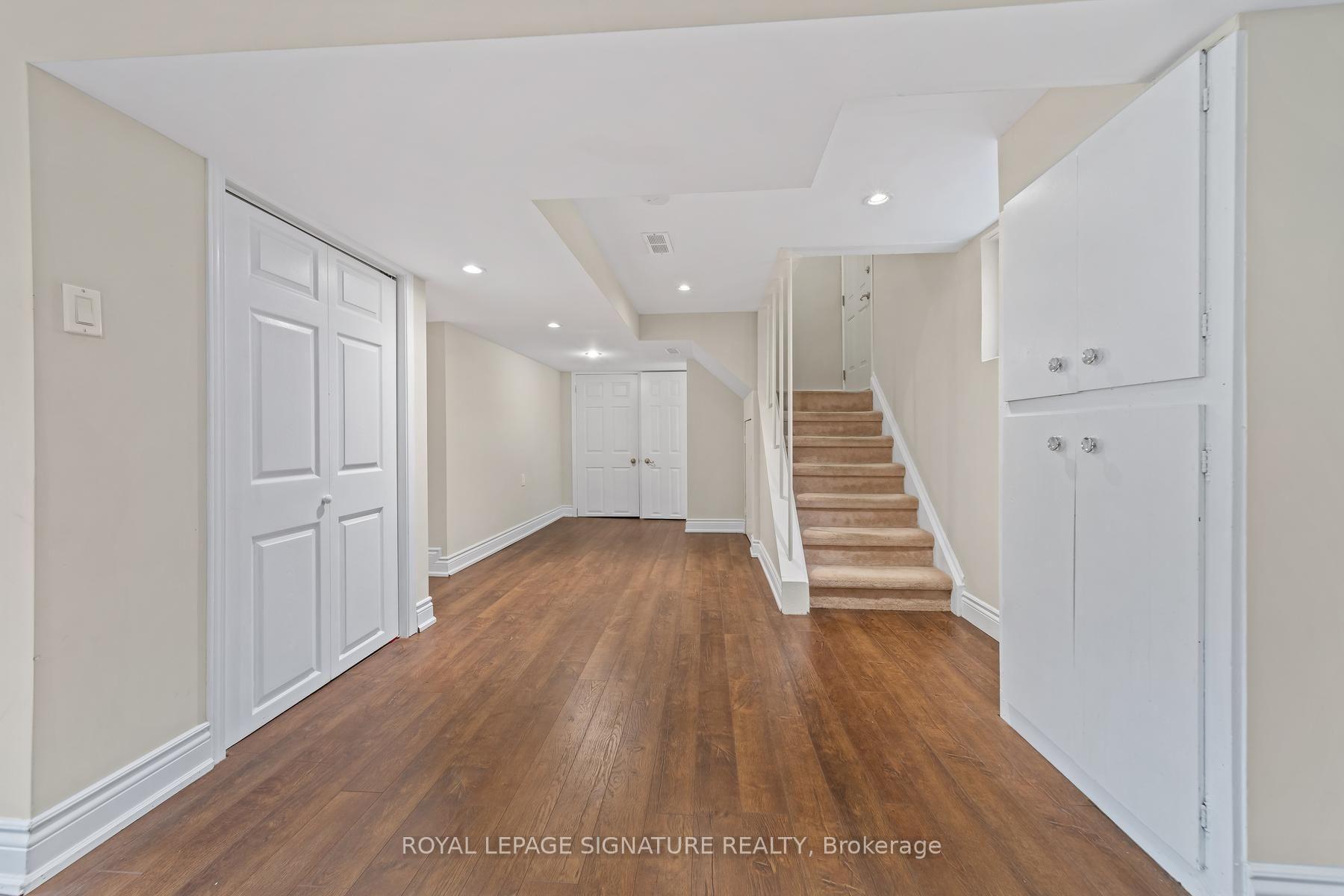 Photo 17 of 4 Moss Street, Scarborough, Guildwood — HOMEH