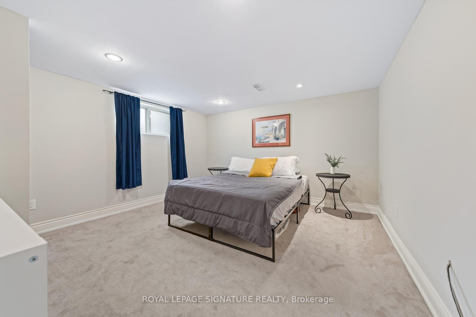 Photo 21 of 4 Moss Street, Scarborough, Guildwood — HOMEH