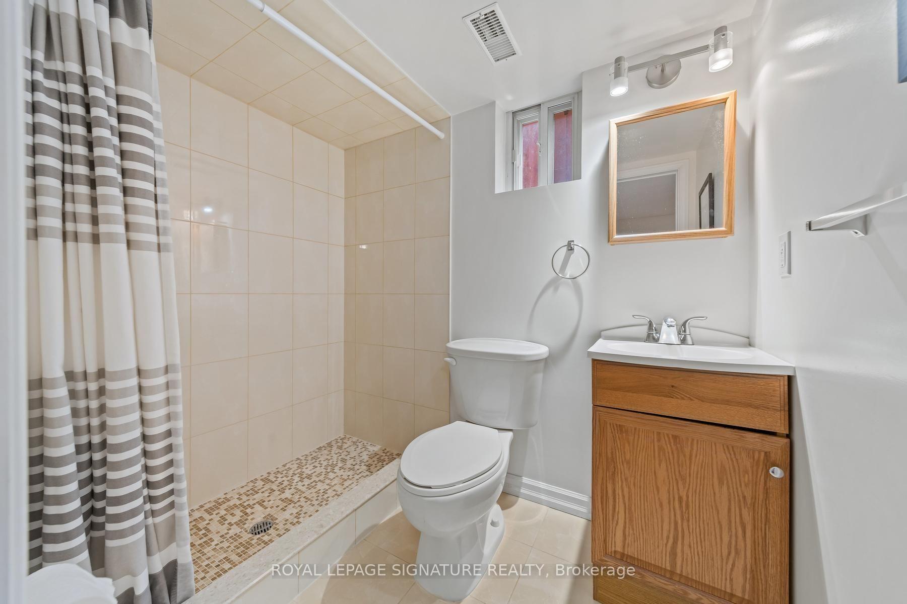 Photo 22 of 4 Moss Street, Scarborough, Guildwood — HOMEH