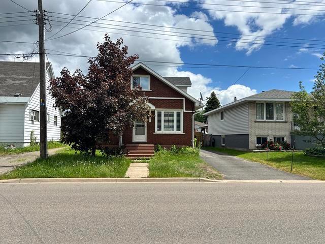 Photo 2 of 330 Franklin Street, Sault Ste Marie, Ward 4 — HOMEH