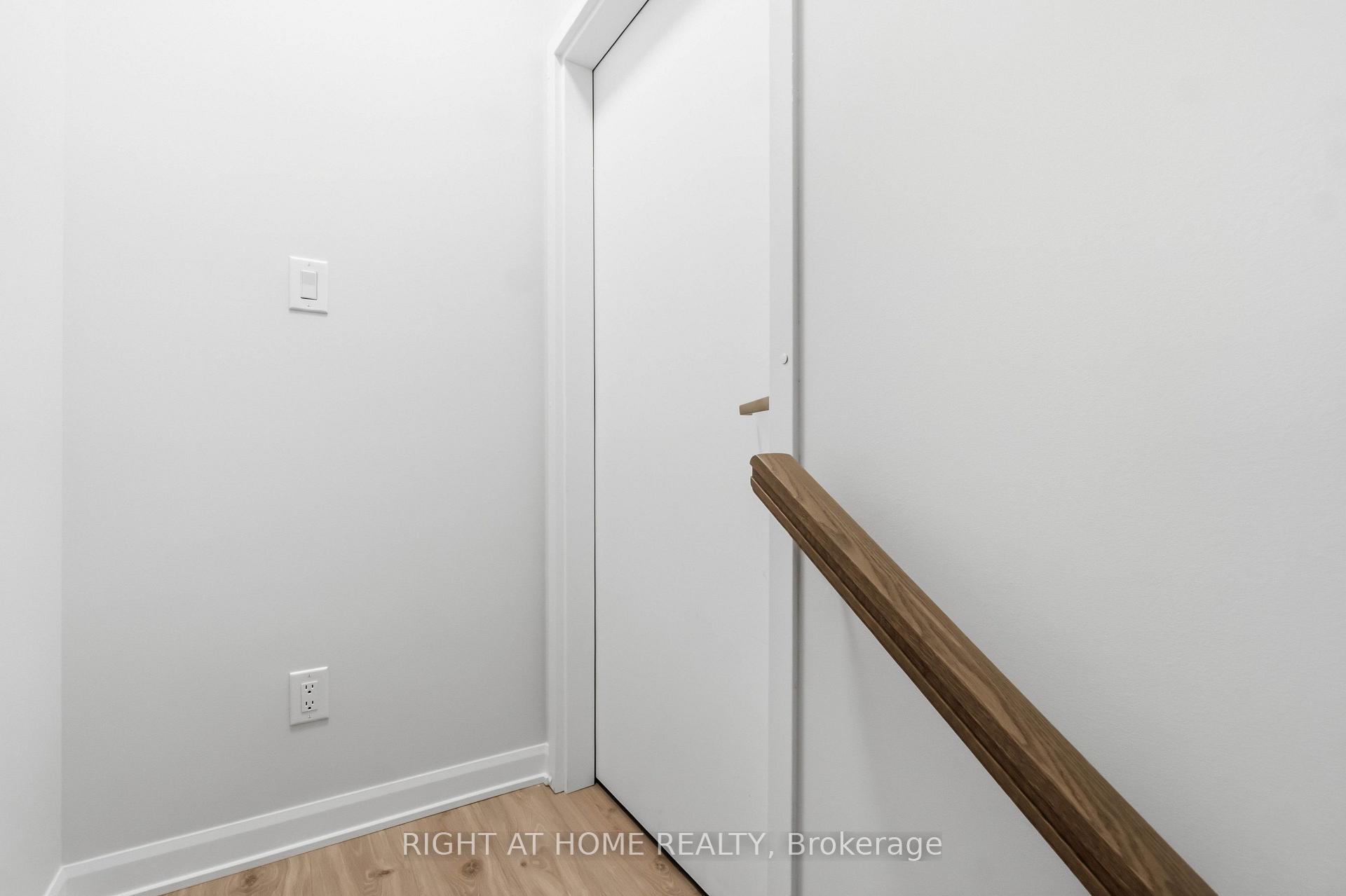 Photo 5 of 201 Glenroy Gilbert Drive, Ottawa, Barrhaven - Strandherd — HOMEH
