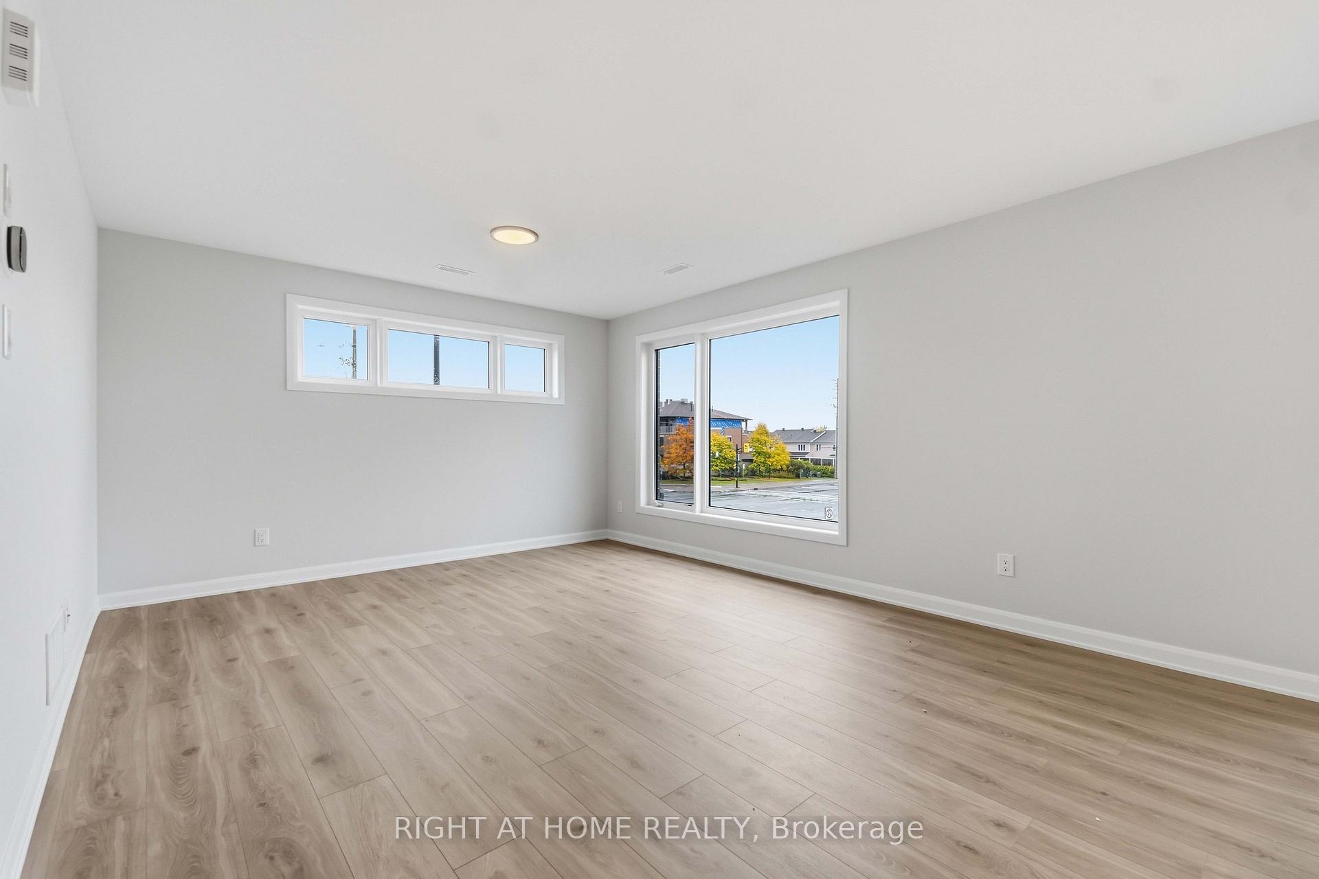 Photo 9 of 201 Glenroy Gilbert Drive, Ottawa, Barrhaven - Strandherd — HOMEH
