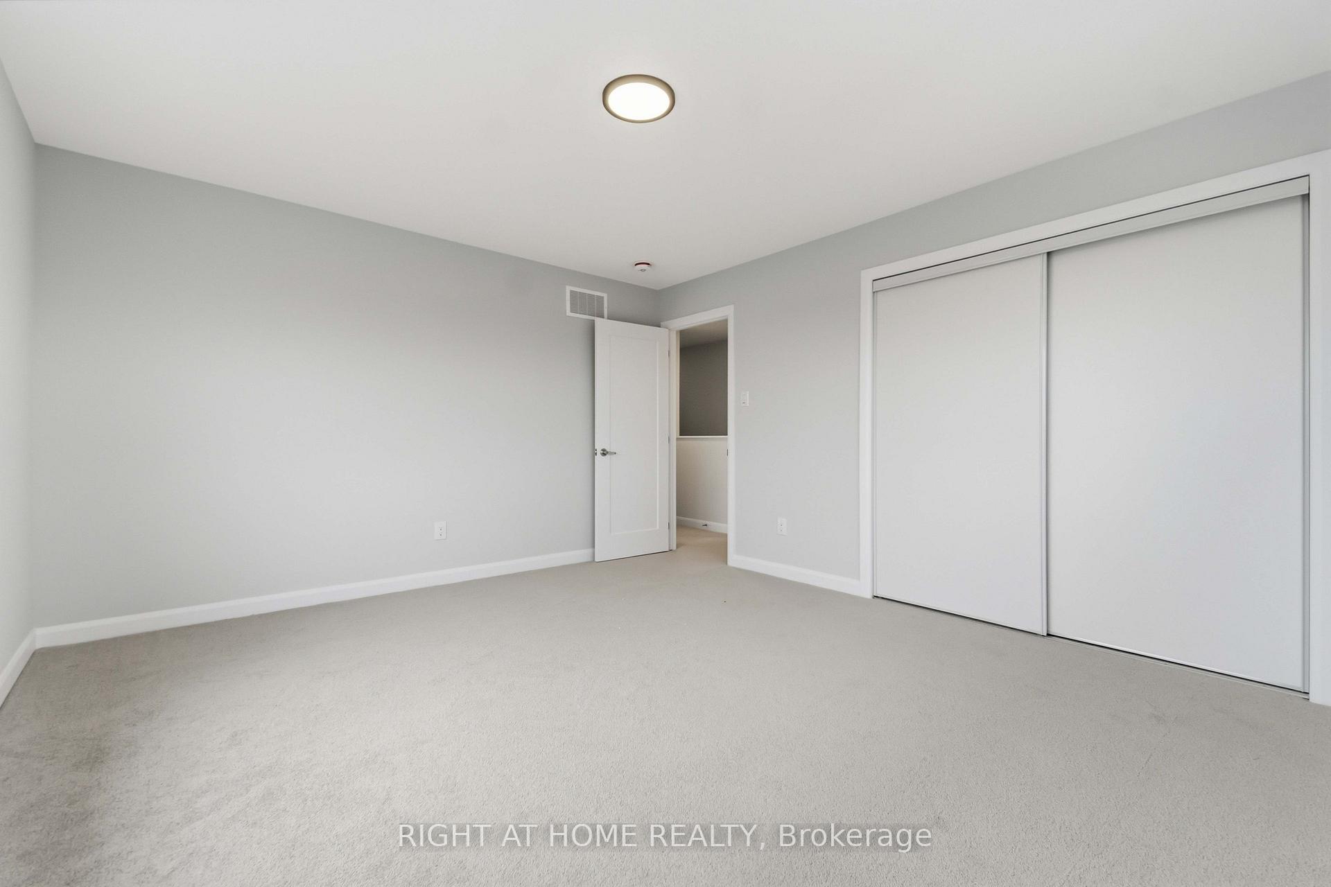 Photo 23 of 201 Glenroy Gilbert Drive, Ottawa, Barrhaven - Strandherd — HOMEH