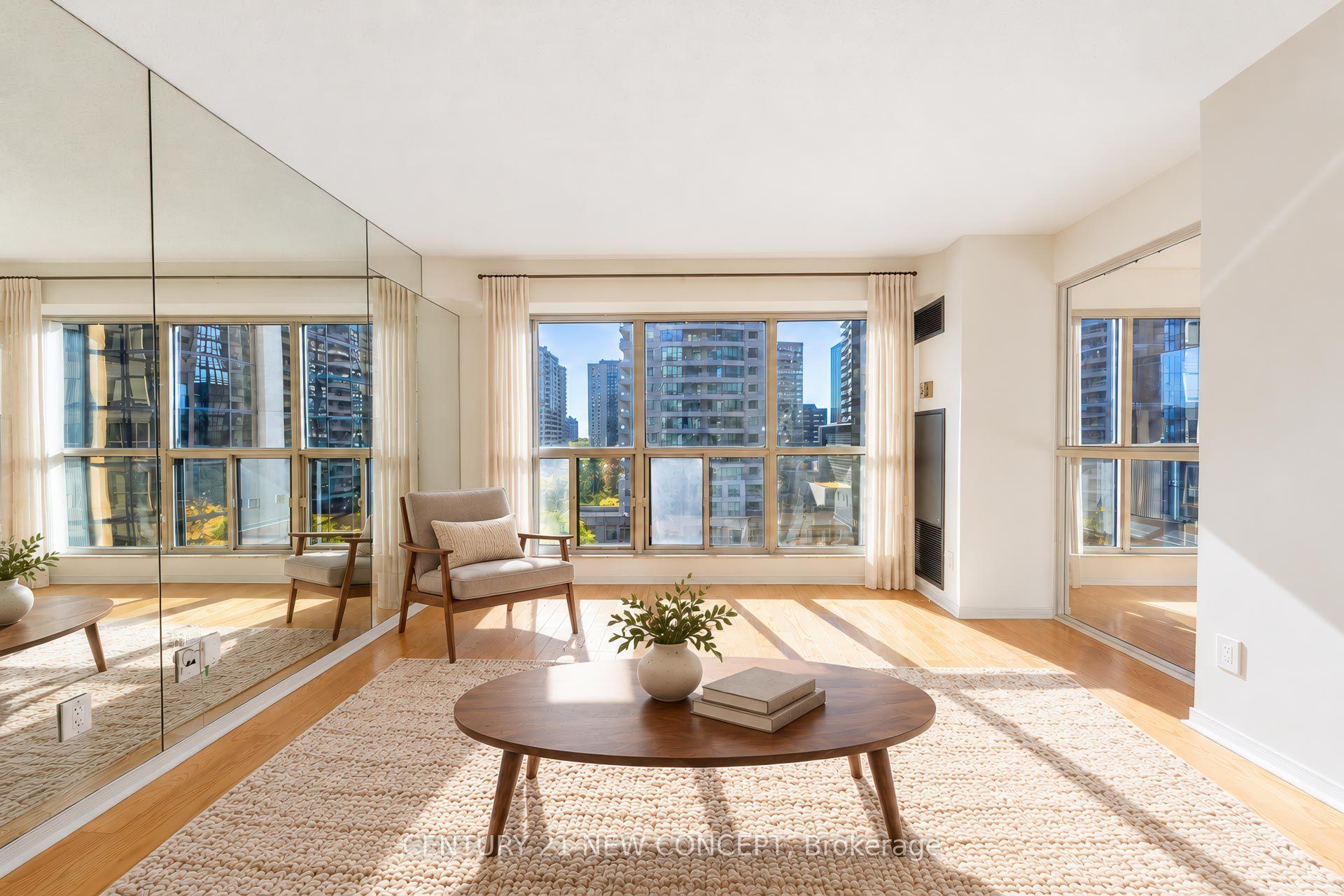 Photo of Unit 805, 18 Hollywood Avenue