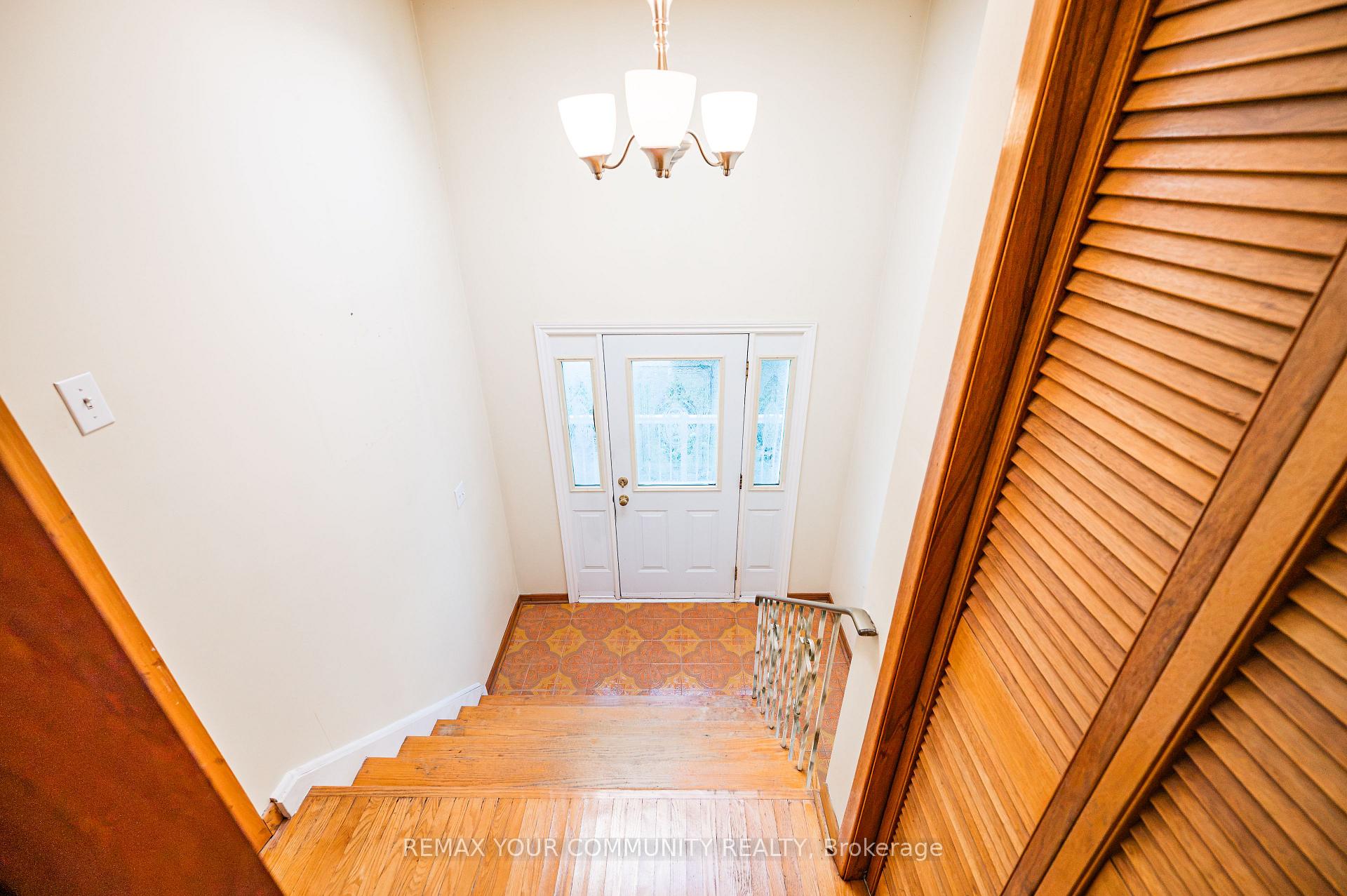Photo 9 of 11 Anthia Drive, North York, Humber Summit — HOMEH