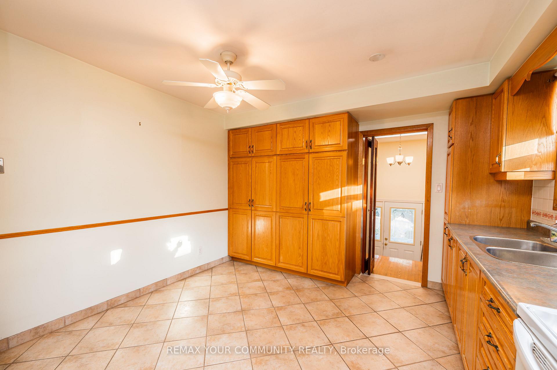 Photo 13 of 11 Anthia Drive, North York, Humber Summit — HOMEH