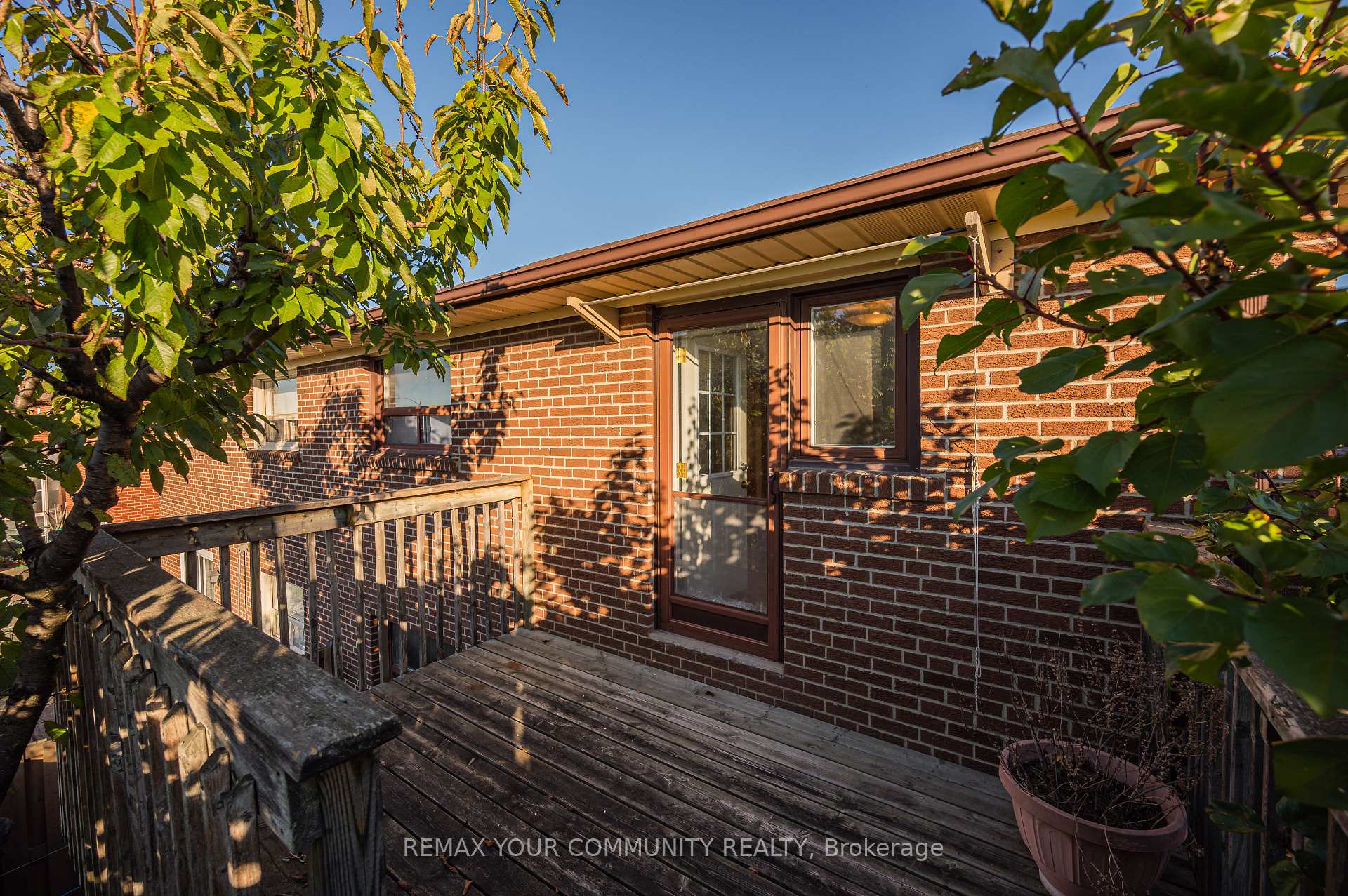 Photo 24 of 11 Anthia Drive, North York, Humber Summit — HOMEH