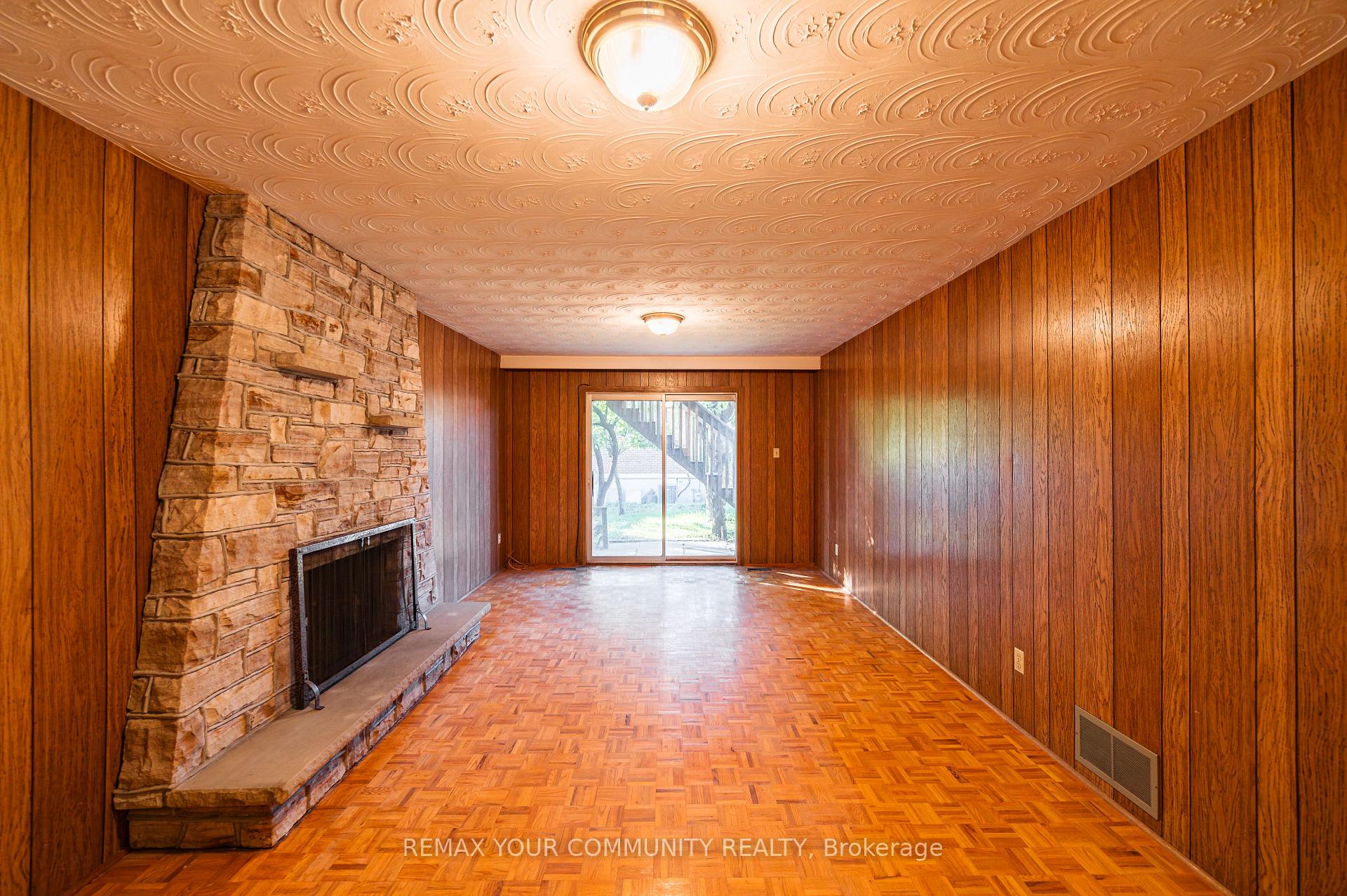 Photo 25 of 11 Anthia Drive, North York, Humber Summit — HOMEH