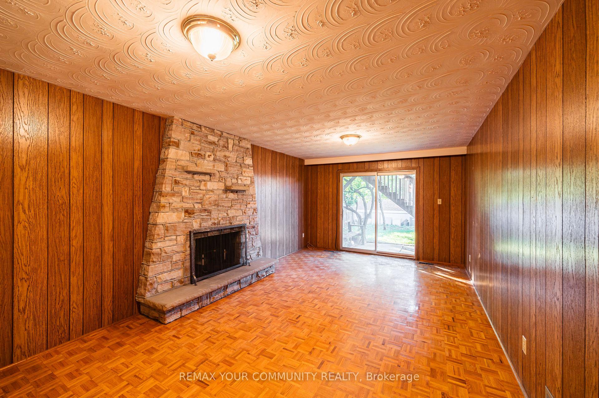 Photo 26 of 11 Anthia Drive, North York, Humber Summit — HOMEH