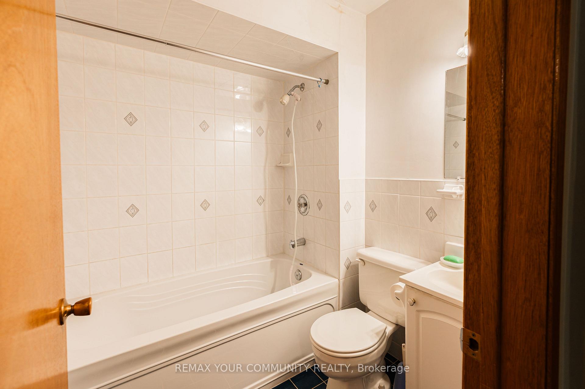 Photo 29 of 11 Anthia Drive, North York, Humber Summit — HOMEH