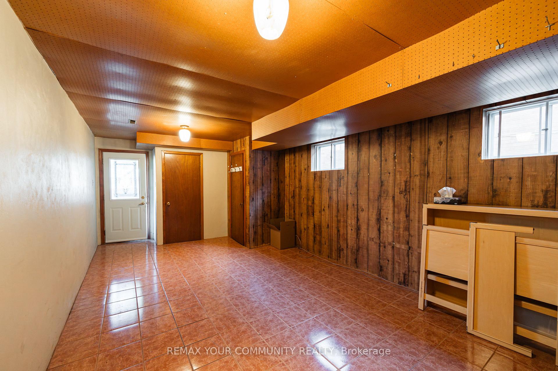 Photo 33 of 11 Anthia Drive, North York, Humber Summit — HOMEH