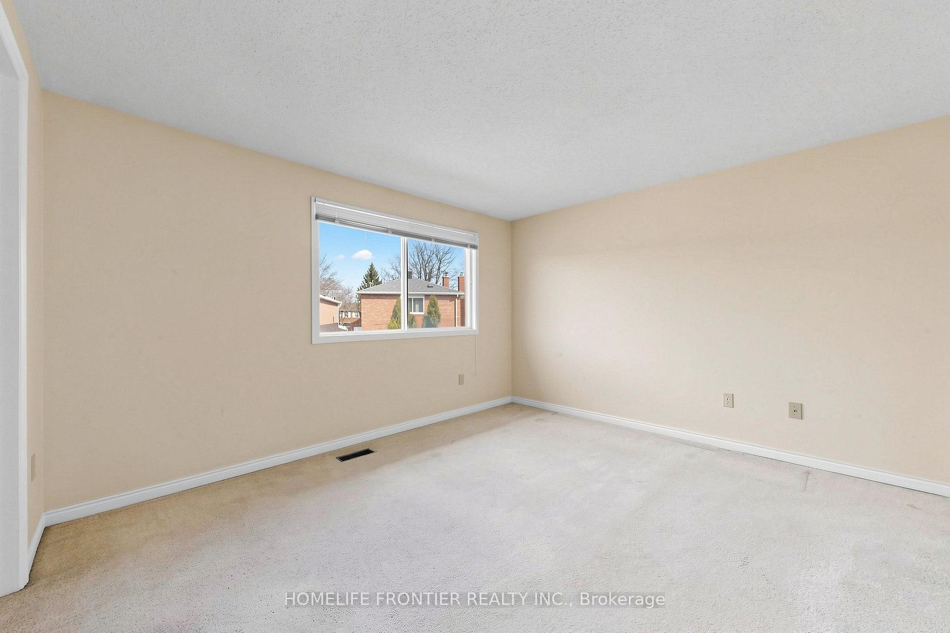 Photo 22 of 165 Frank Rivers Drive N, Scarborough, Steeles — HOMEH