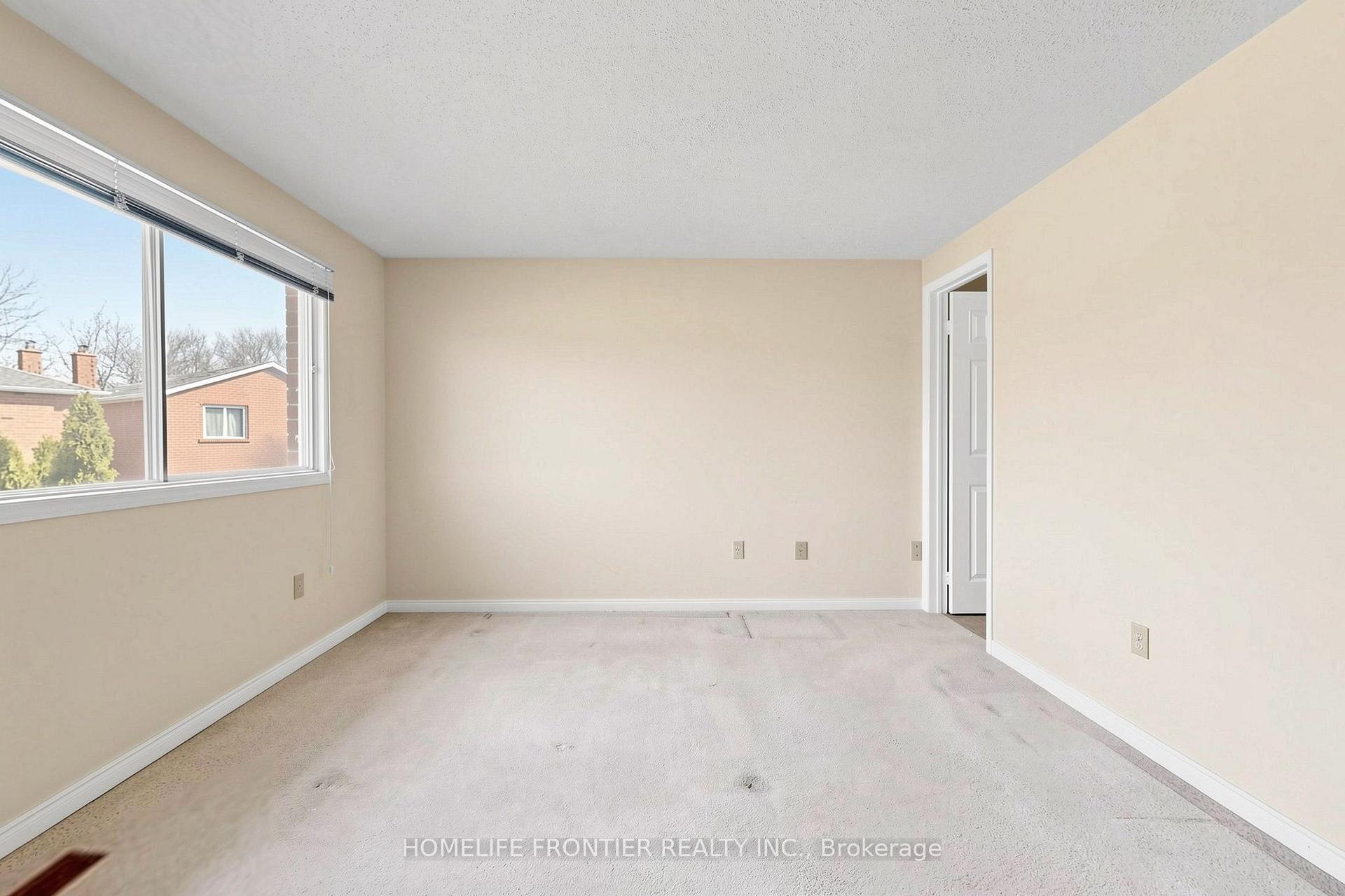 Photo 24 of 165 Frank Rivers Drive N, Scarborough, Steeles — HOMEH