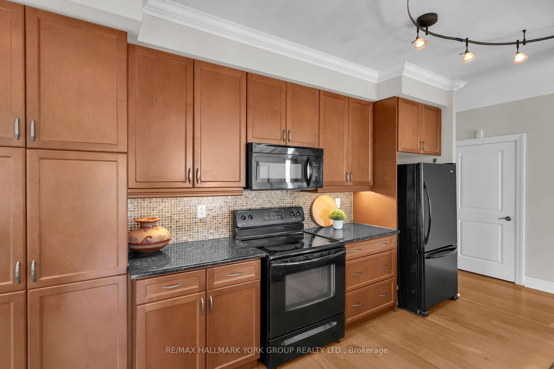 Photo 19 of Unit 212, 180 John Way, Aurora, Bayview Wellington — HOMEH