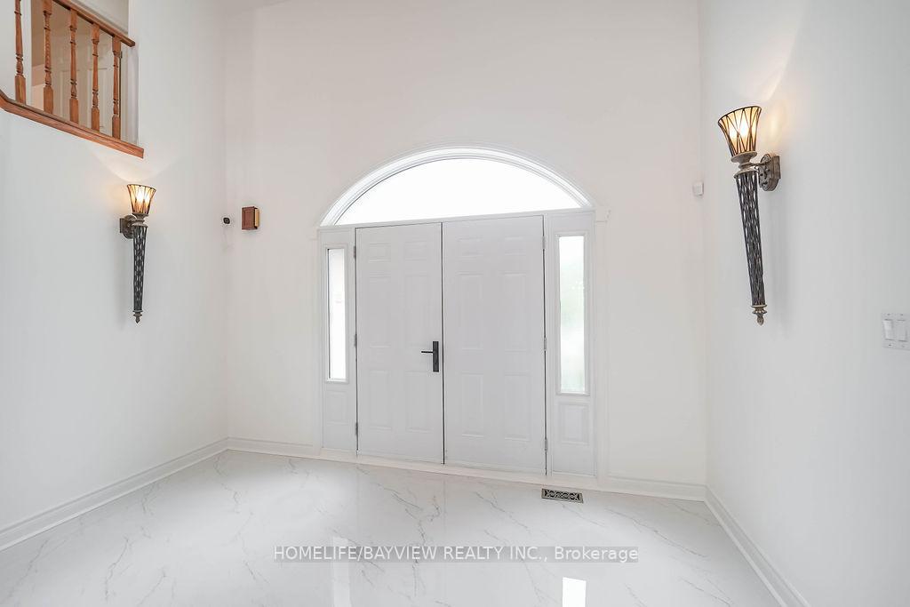 Photo 10 of 186 Garden Avenue, Richmond Hill, South Richvale — HOMEH