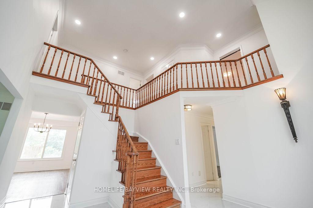 Photo 12 of 186 Garden Avenue, Richmond Hill, South Richvale — HOMEH