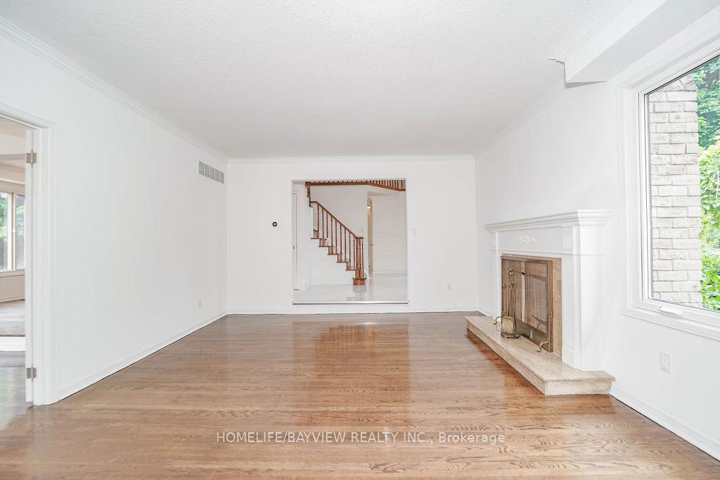 Photo 14 of 186 Garden Avenue, Richmond Hill, South Richvale — HOMEH
