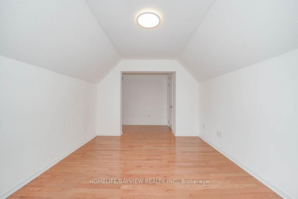 Photo 40 of 186 Garden Avenue, Richmond Hill, South Richvale — HOMEH