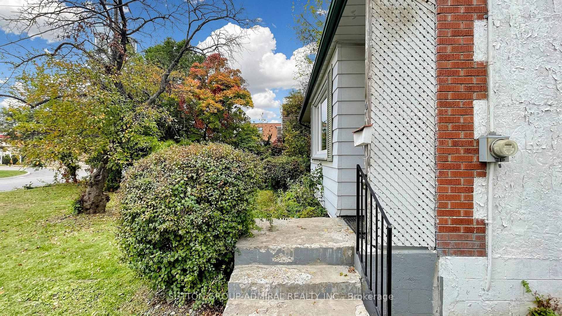 Photo 9 of 10 Highland Park Boulevard, Markham, Grandview — HOMEH