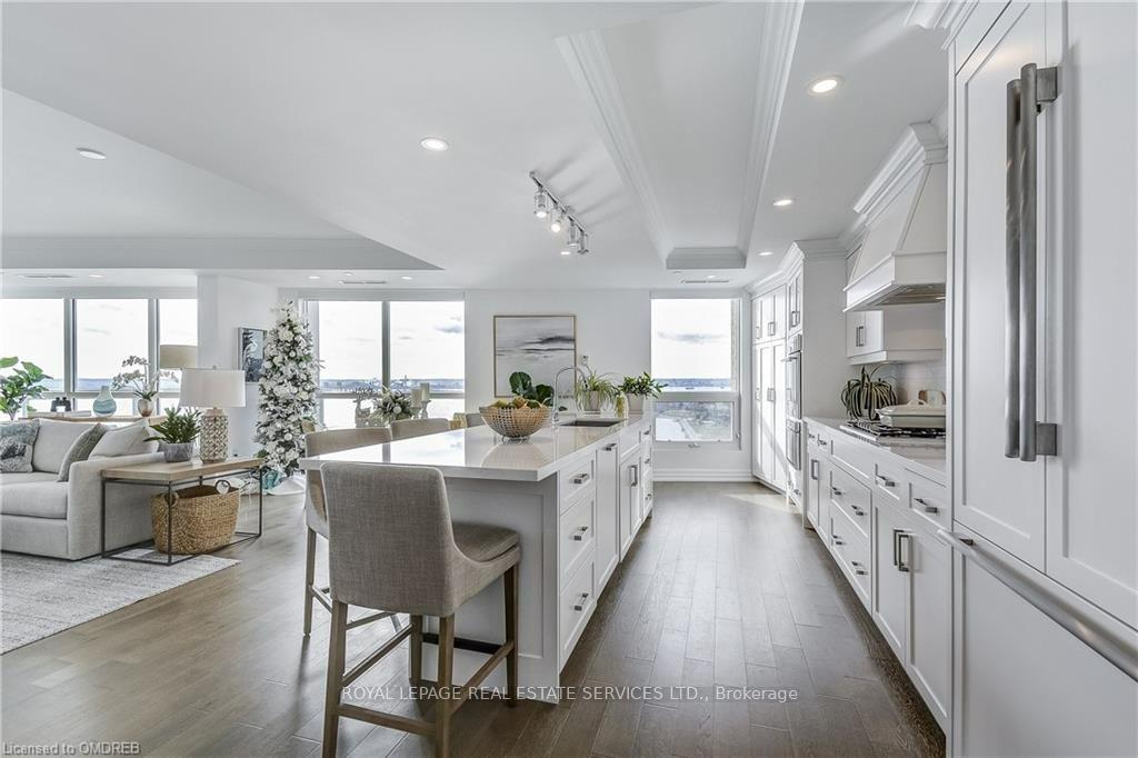 Photo 7 of Unit 1704, 2060 Lakeshore Road, Burlington, Brant — HOMEH