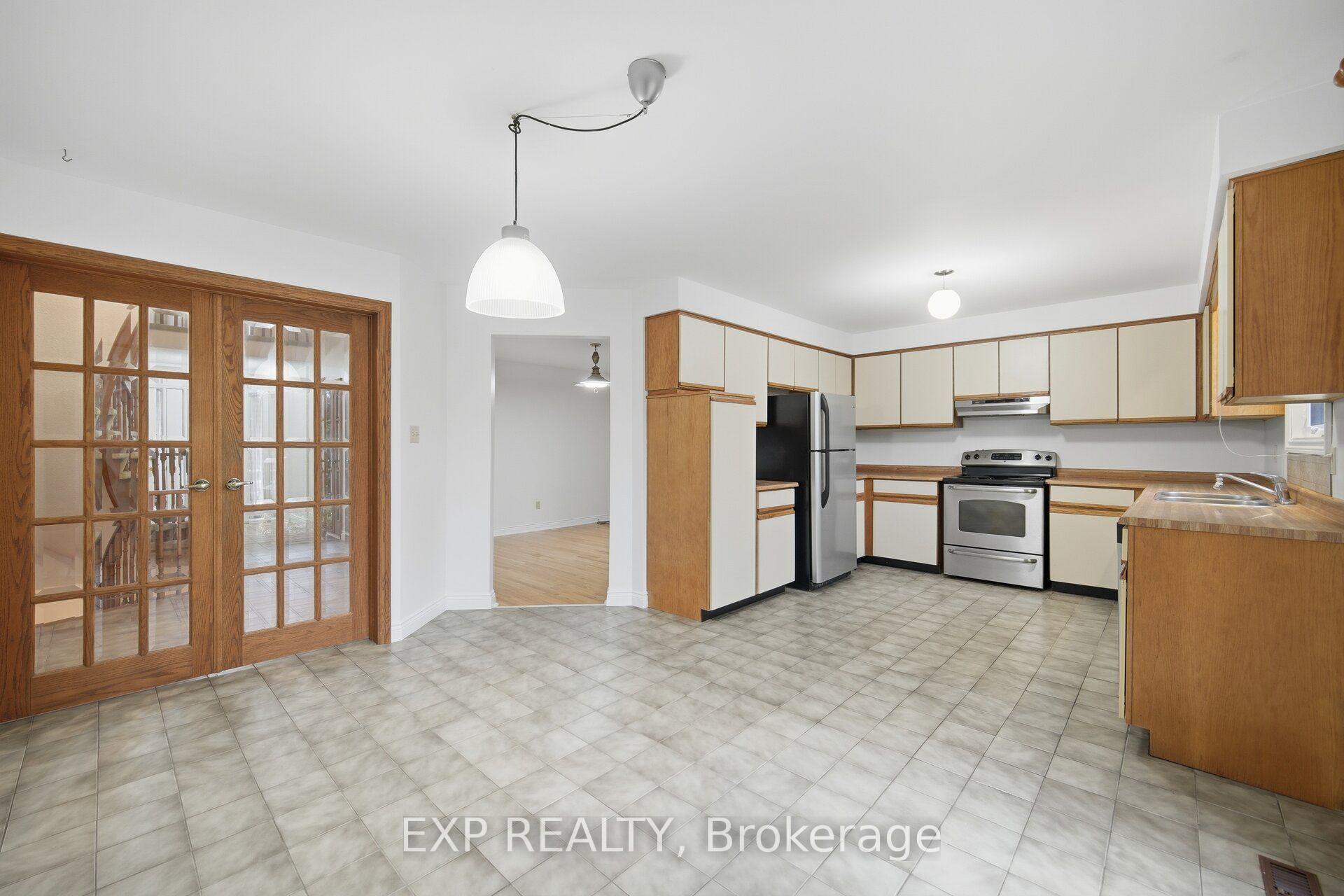 Photo 8 of 20 Devlin Place, Aurora, Aurora Highlands — HOMEH