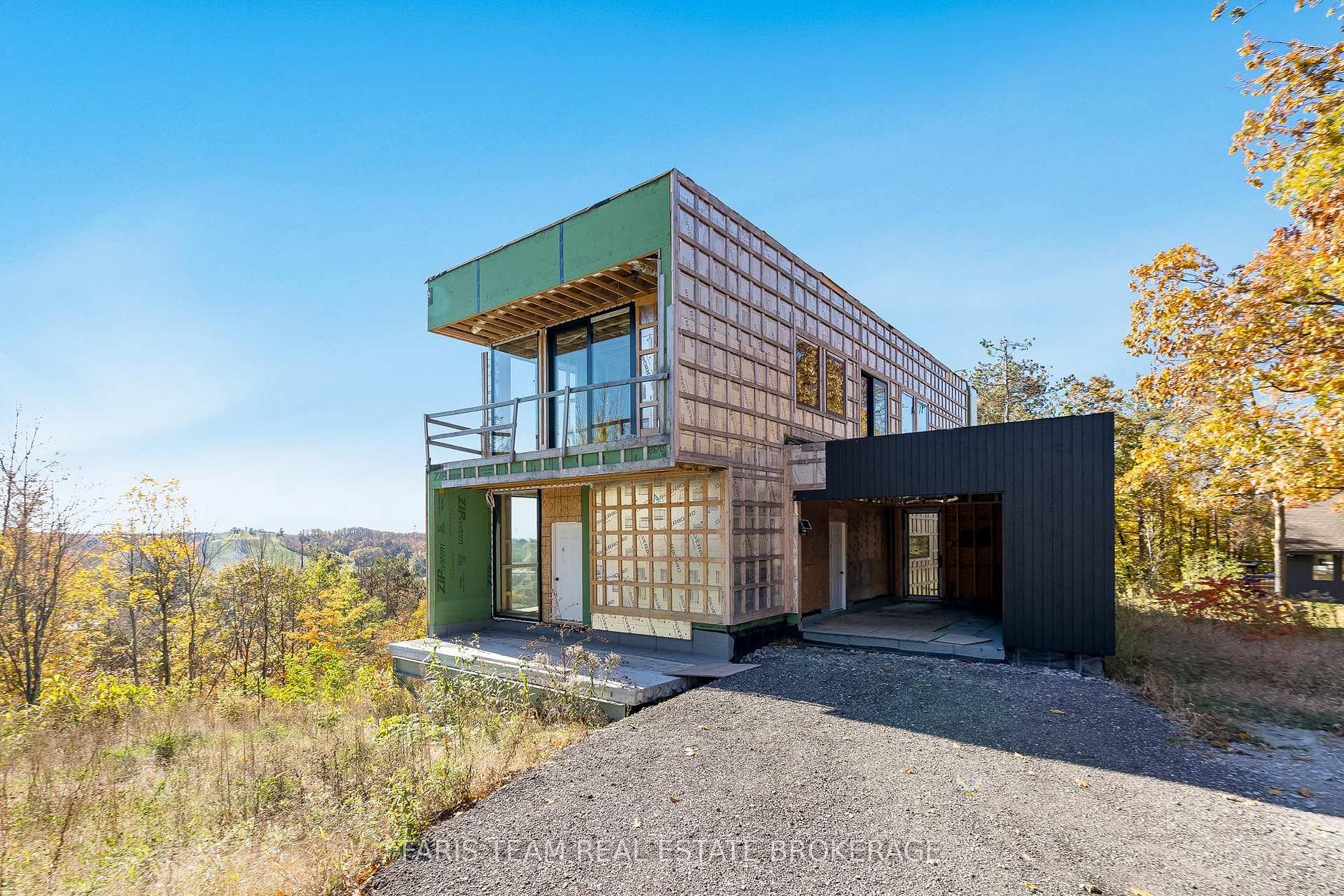 Photo 1 of 11 Pine Point, Oro-Medonte, Horseshoe Valley — HOMEH