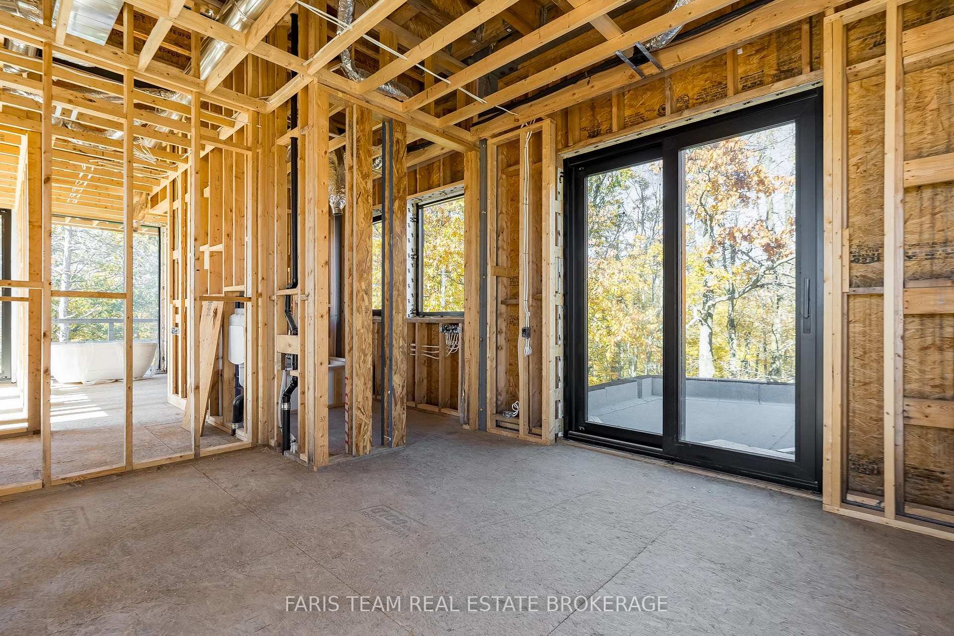Photo 10 of 11 Pine Point, Oro-Medonte, Horseshoe Valley — HOMEH