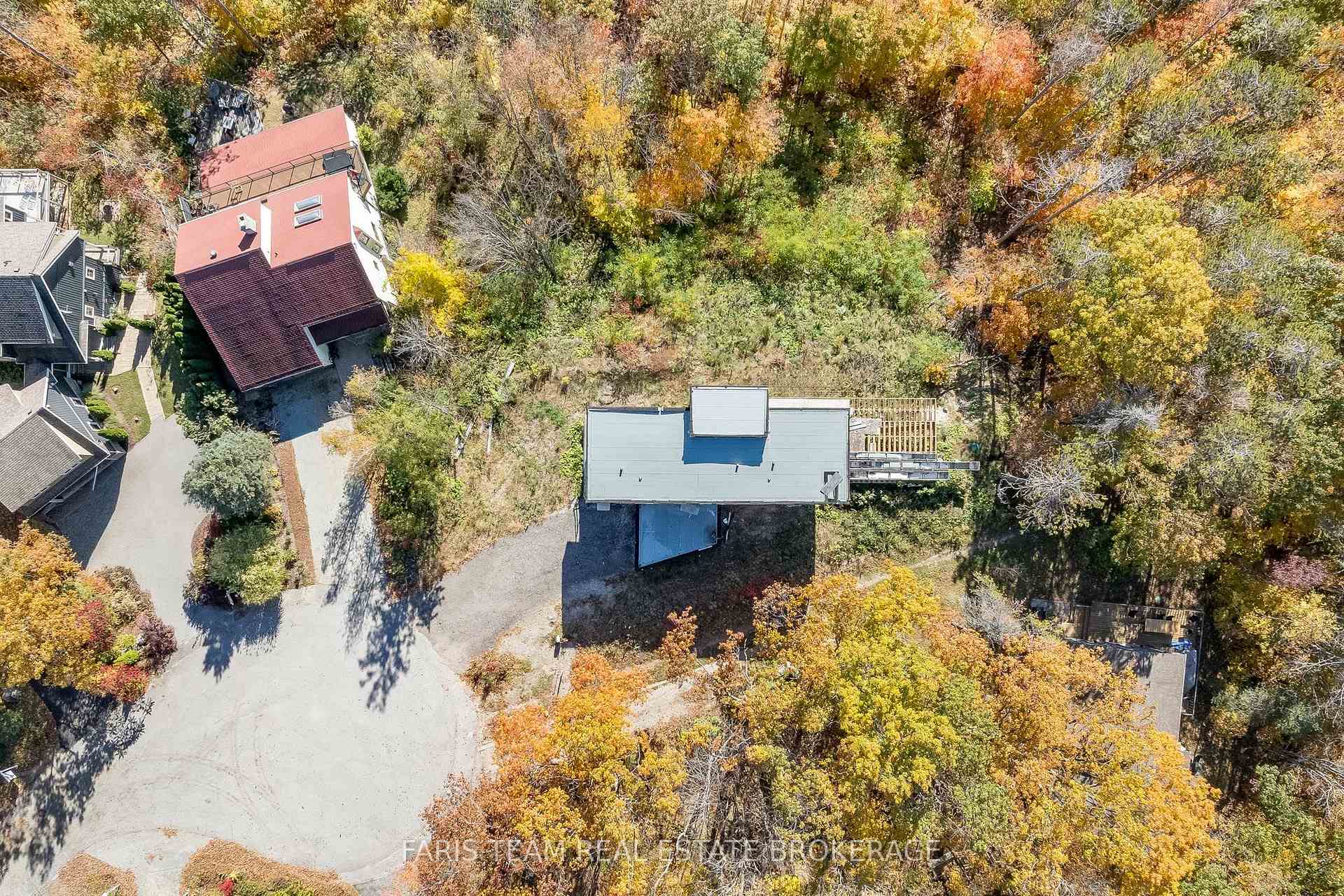 Photo 16 of 11 Pine Point, Oro-Medonte, Horseshoe Valley — HOMEH