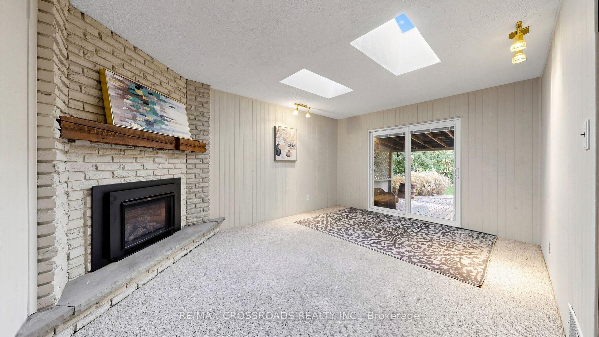 Photo 5 of 27 Hagerman Boulevard, Markham, Unionville — HOMEH